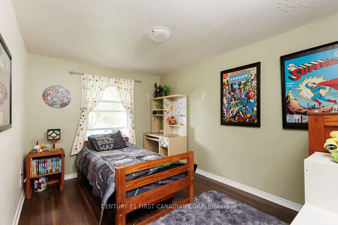 44 Sasha Crescent