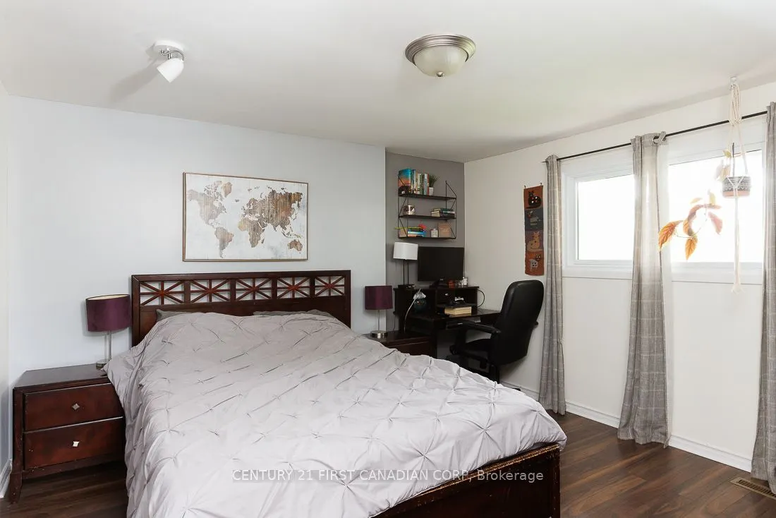 44 Sasha Crescent