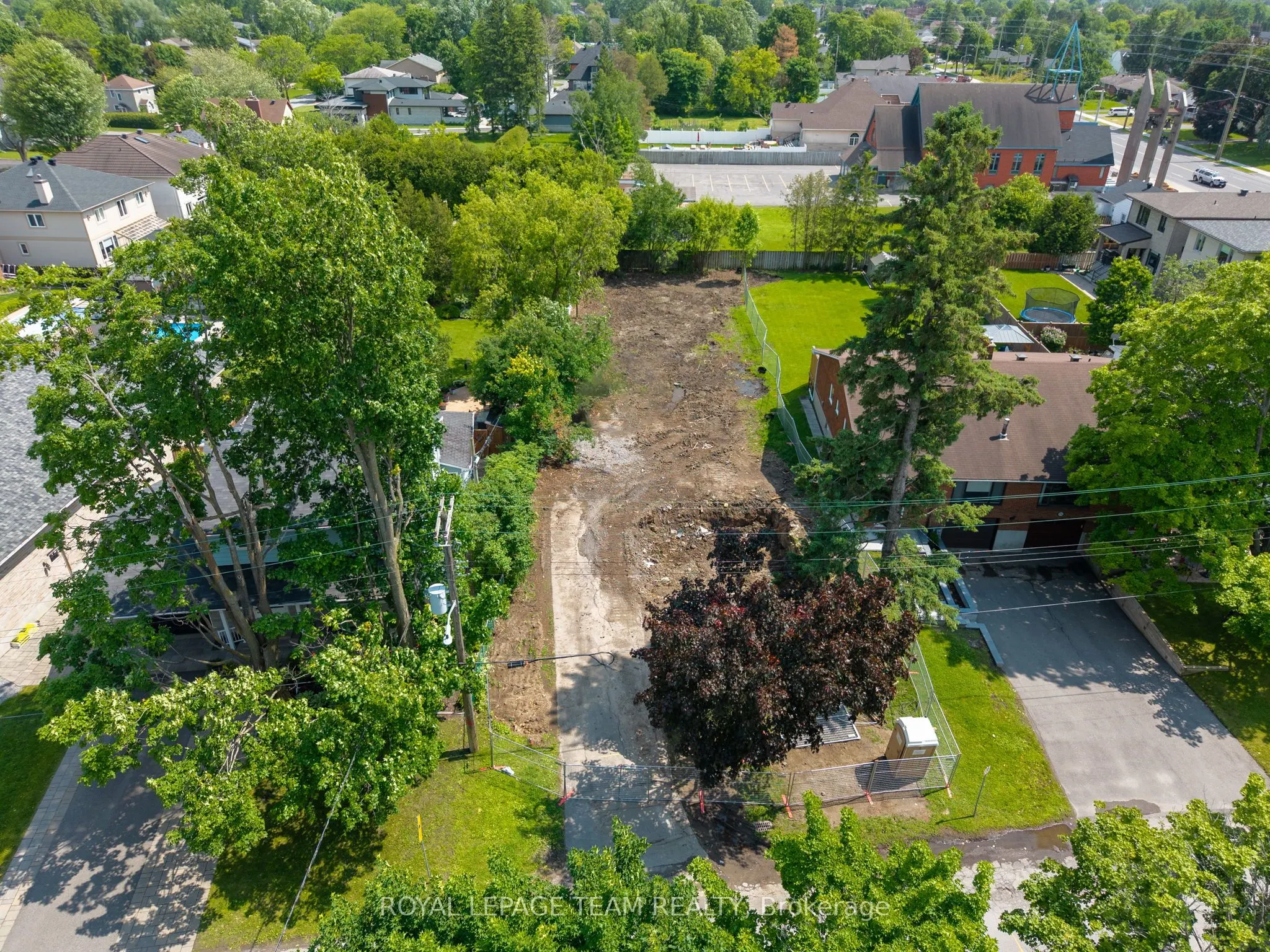 1092 Normandy Crescent