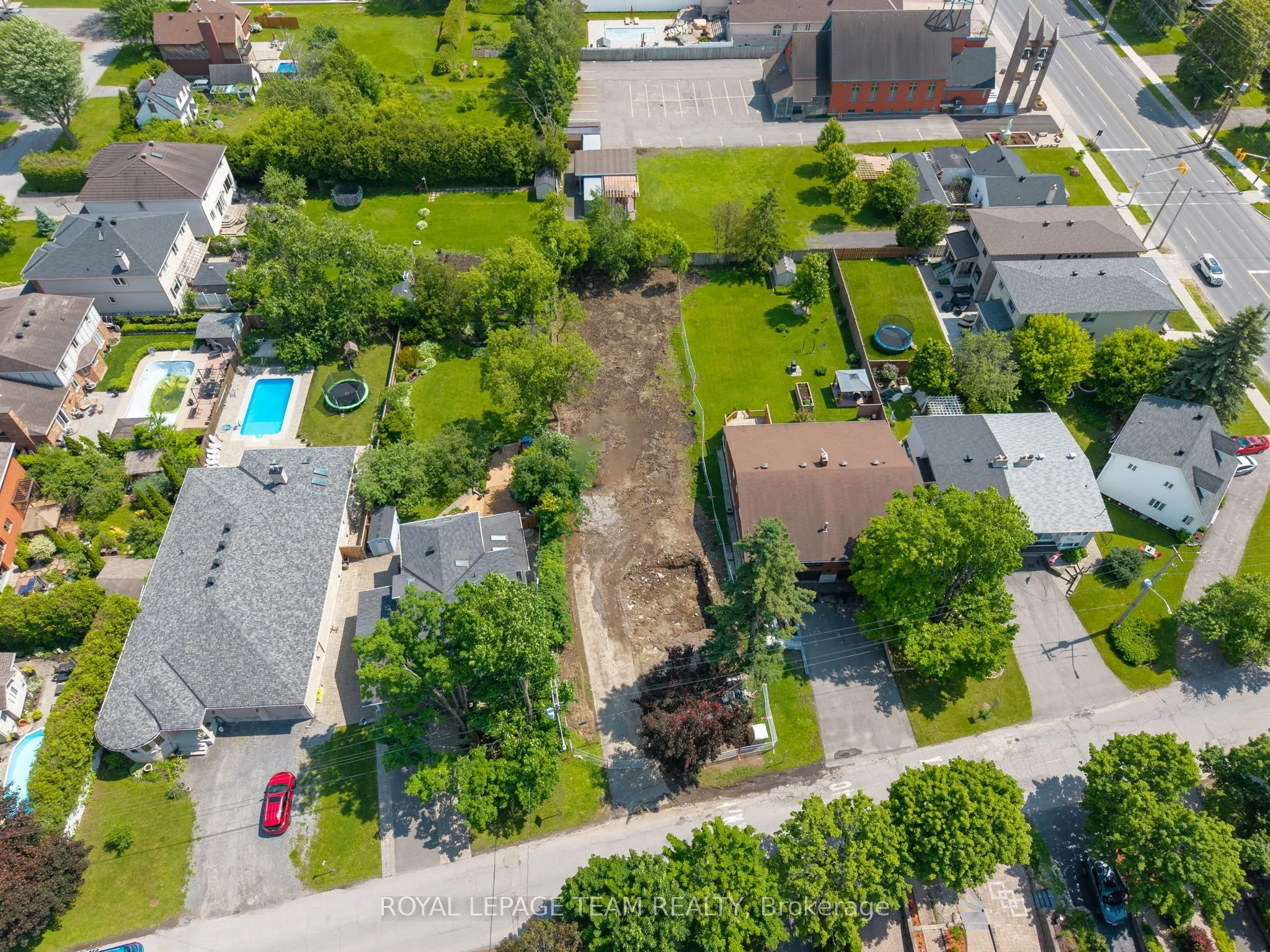 1092 Normandy Crescent