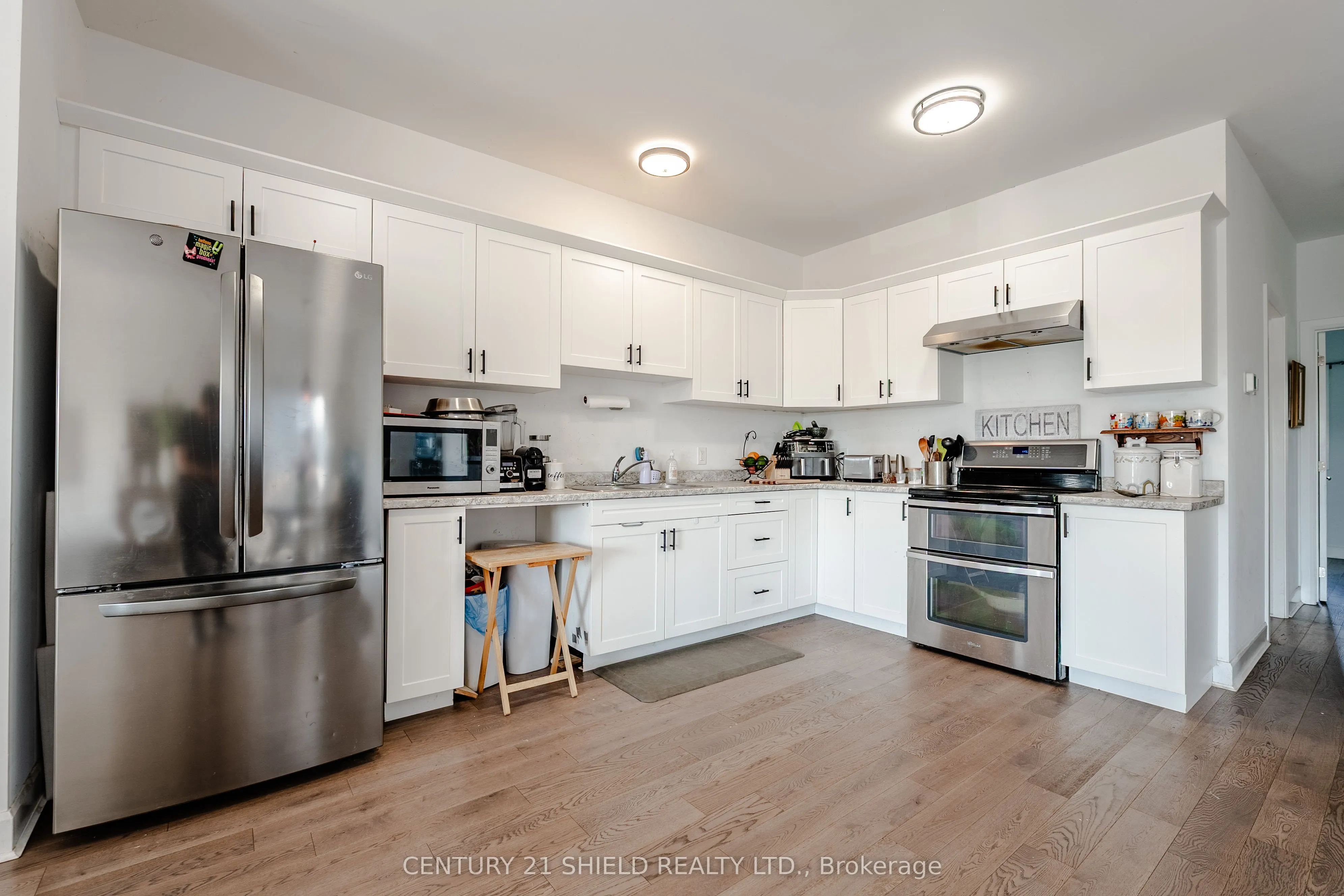 6371 & 6373 Monument Way