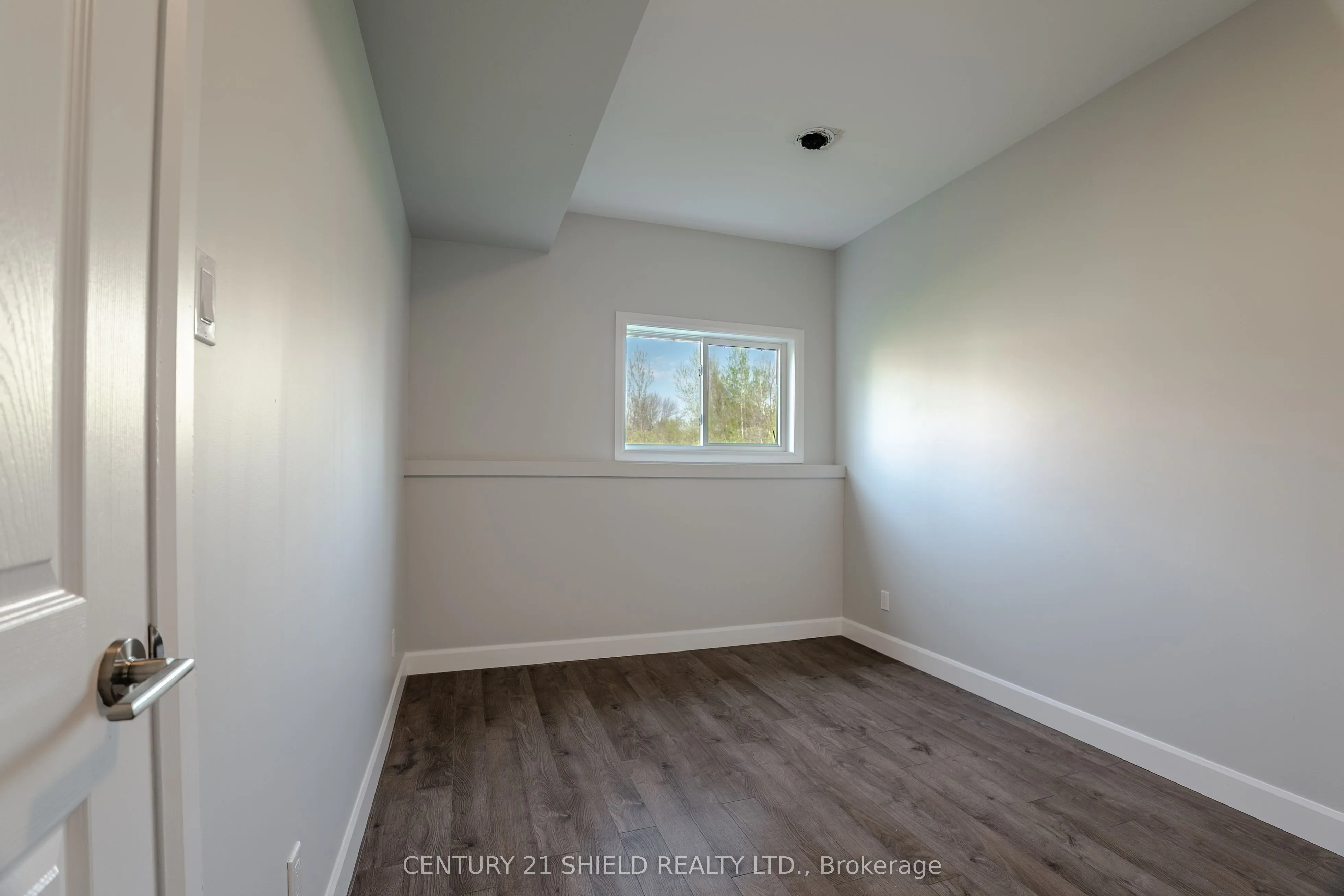 6371 & 6373 Monument Way