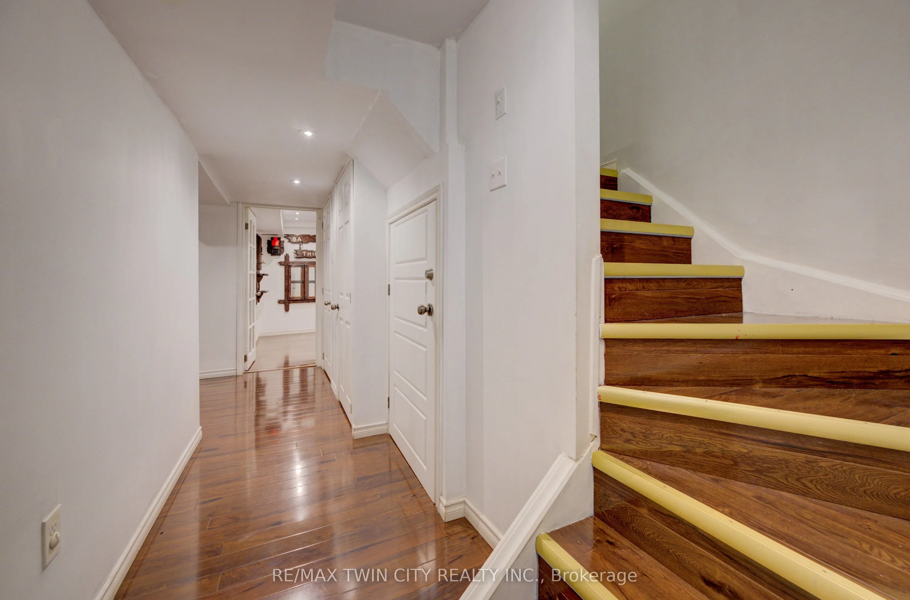 82 Trowbridge Street