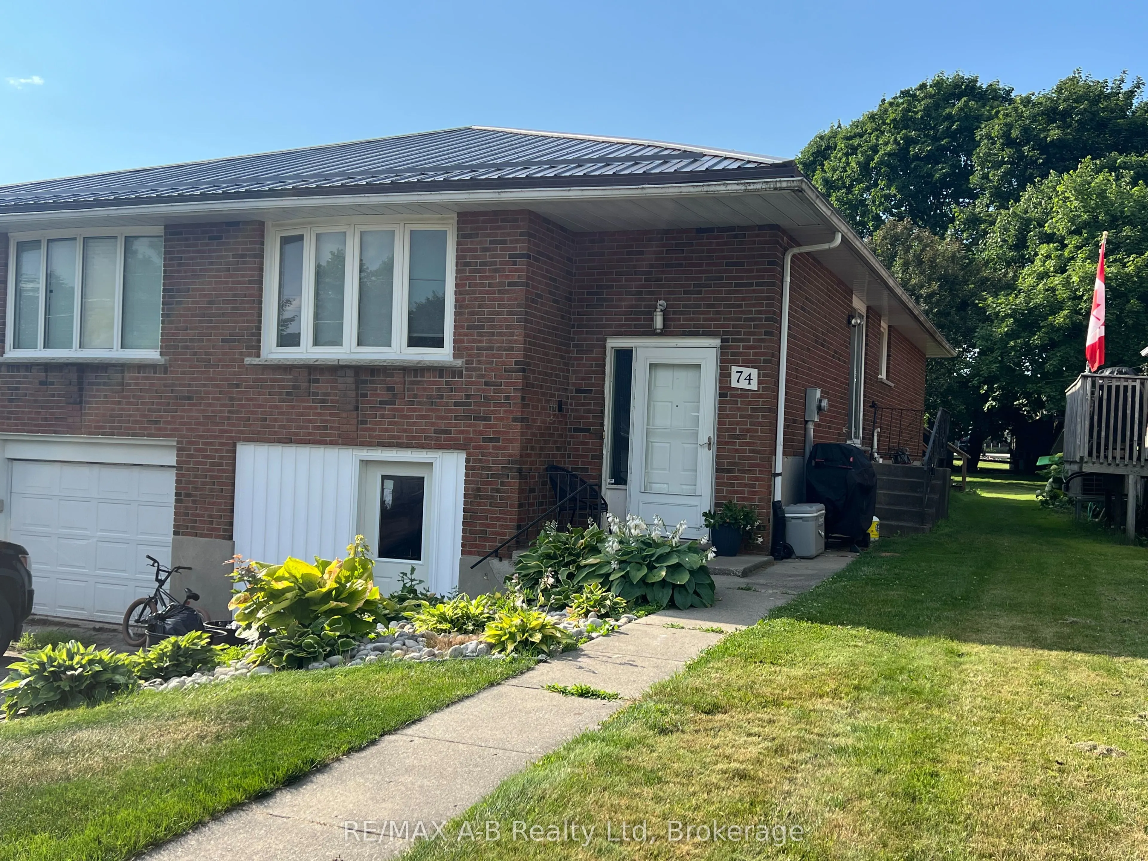 74 Adam Street