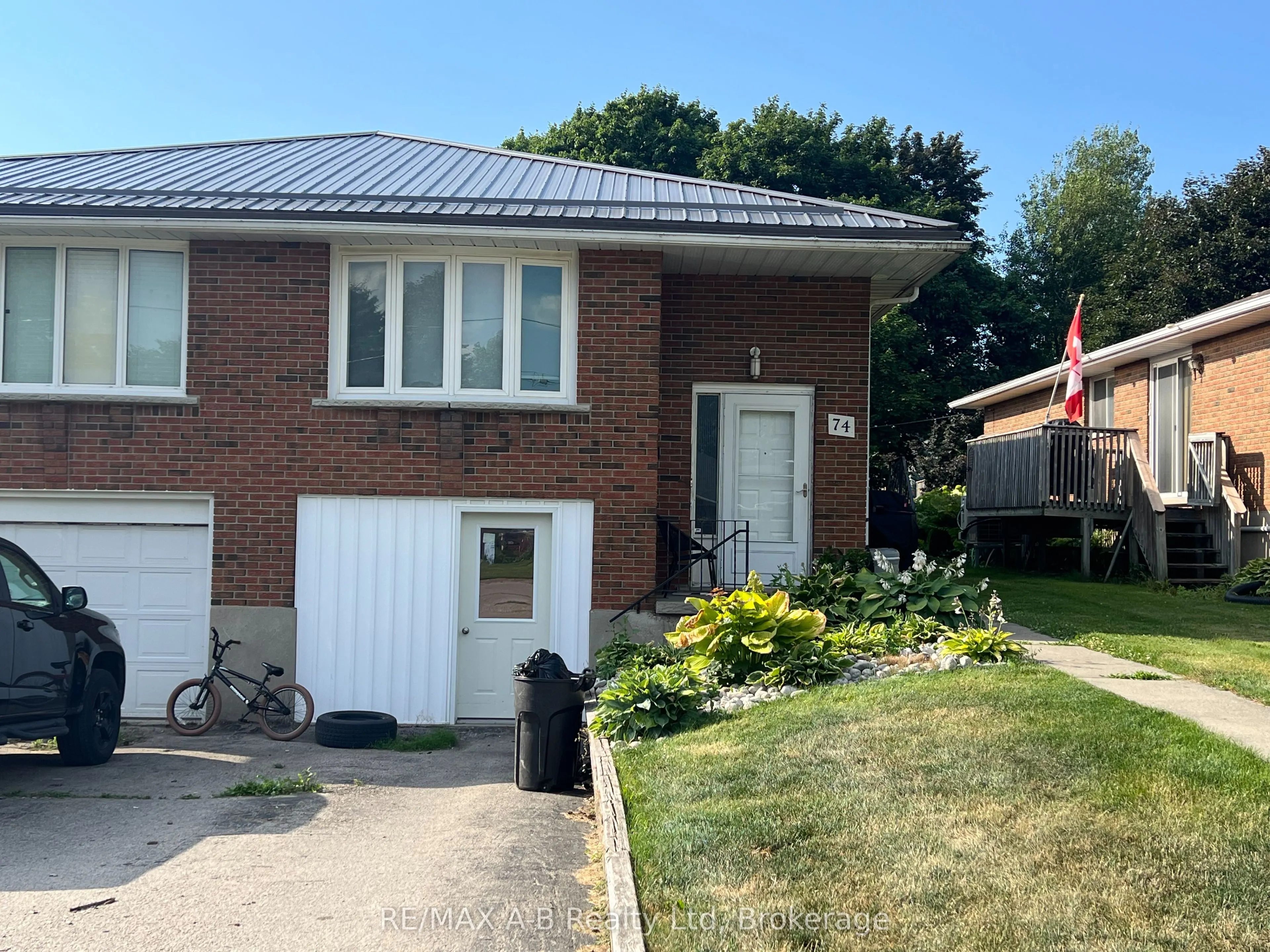 74 Adam Street