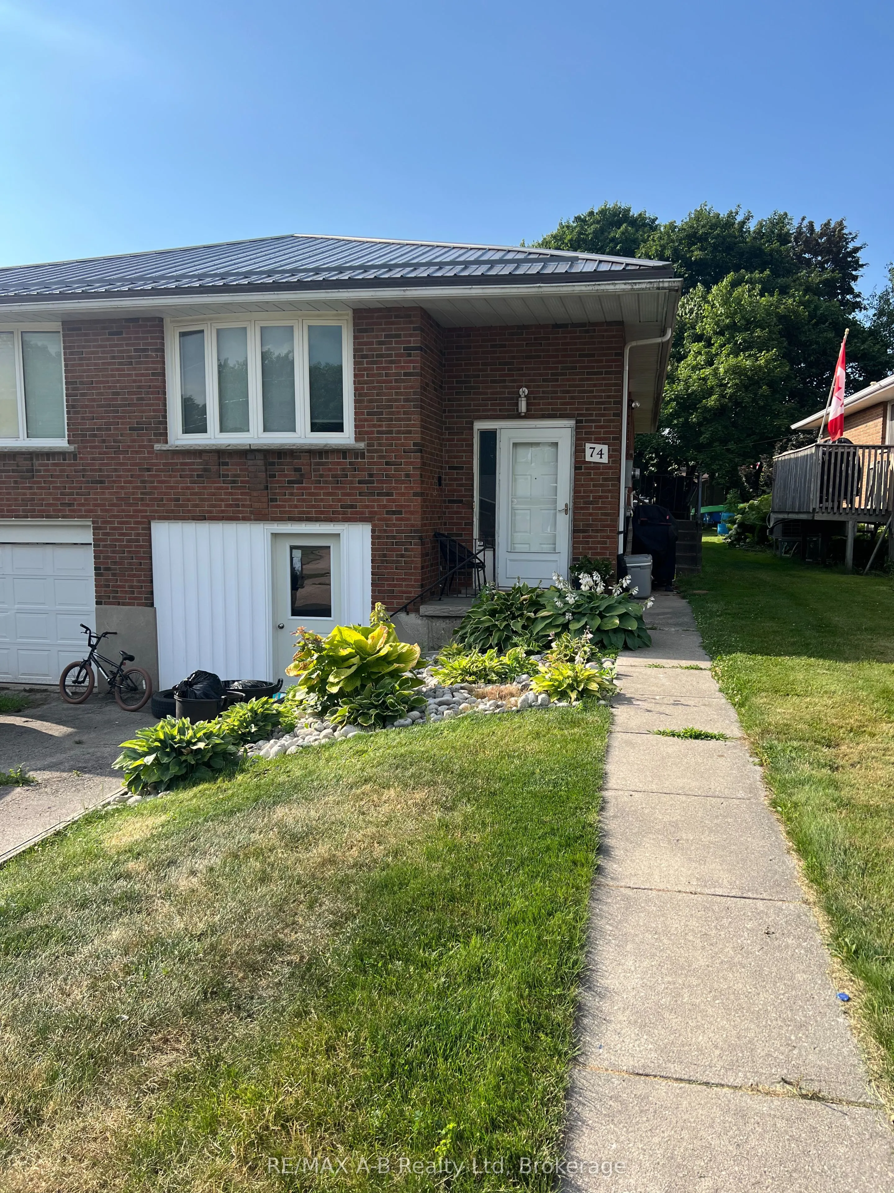 74 Adam Street