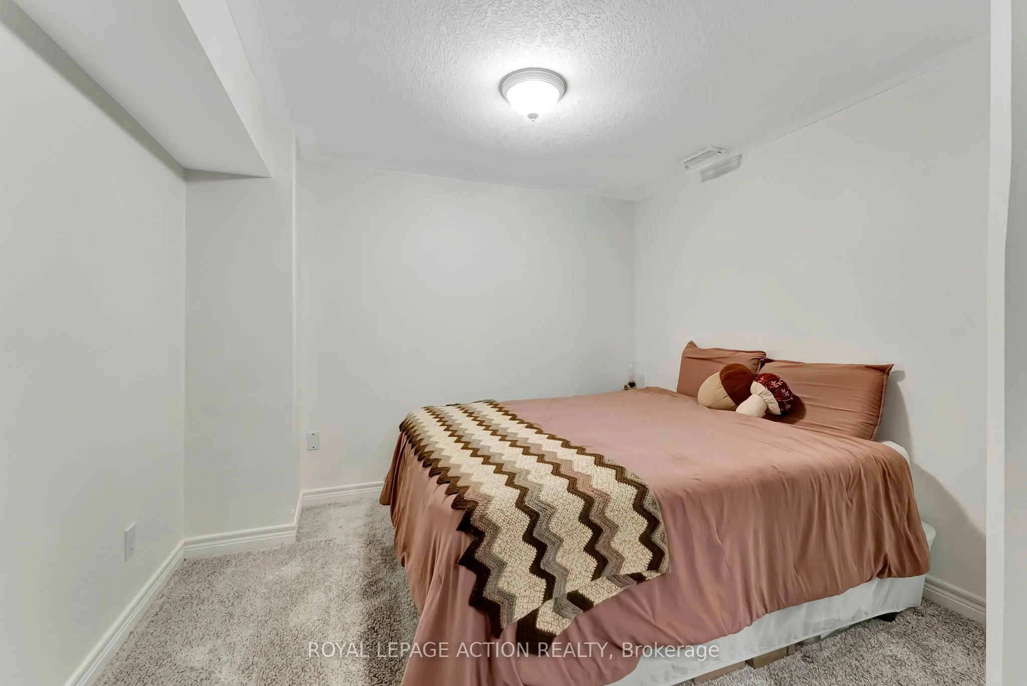 111 Grey Street #212