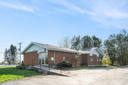 3713 Navan Road
