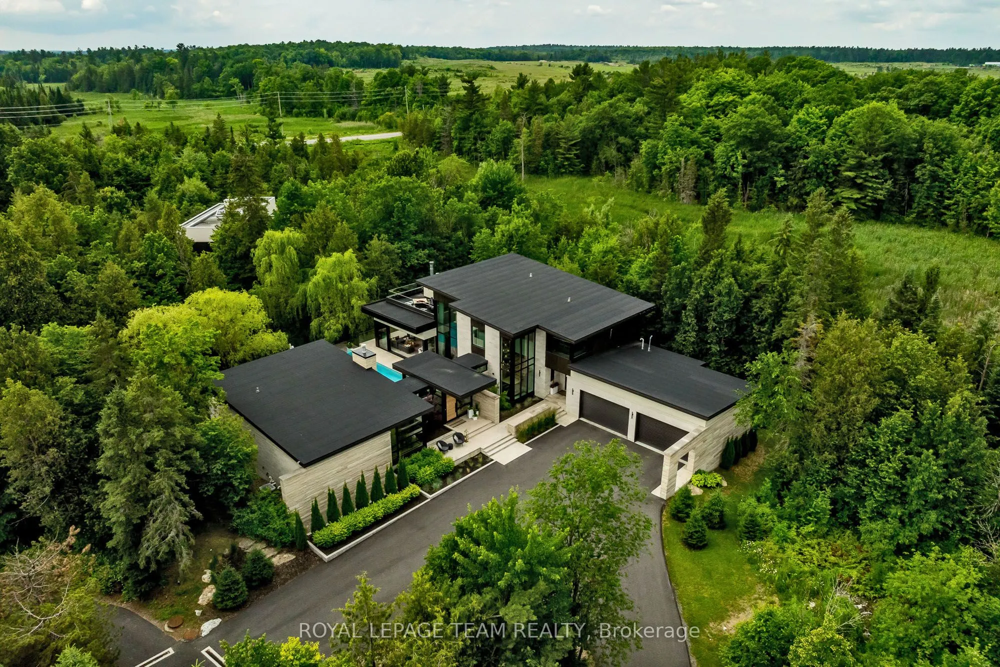 20 Kanata Rockeries