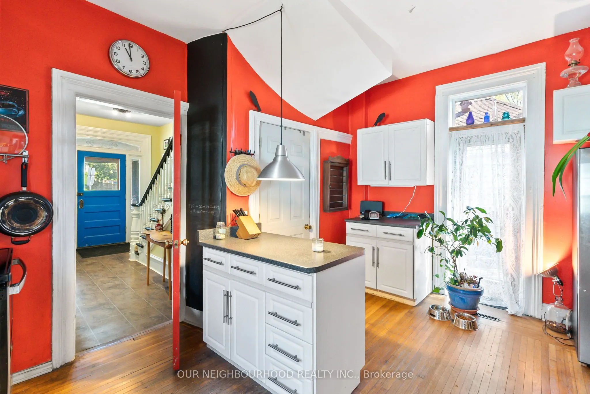 80 King Street E
