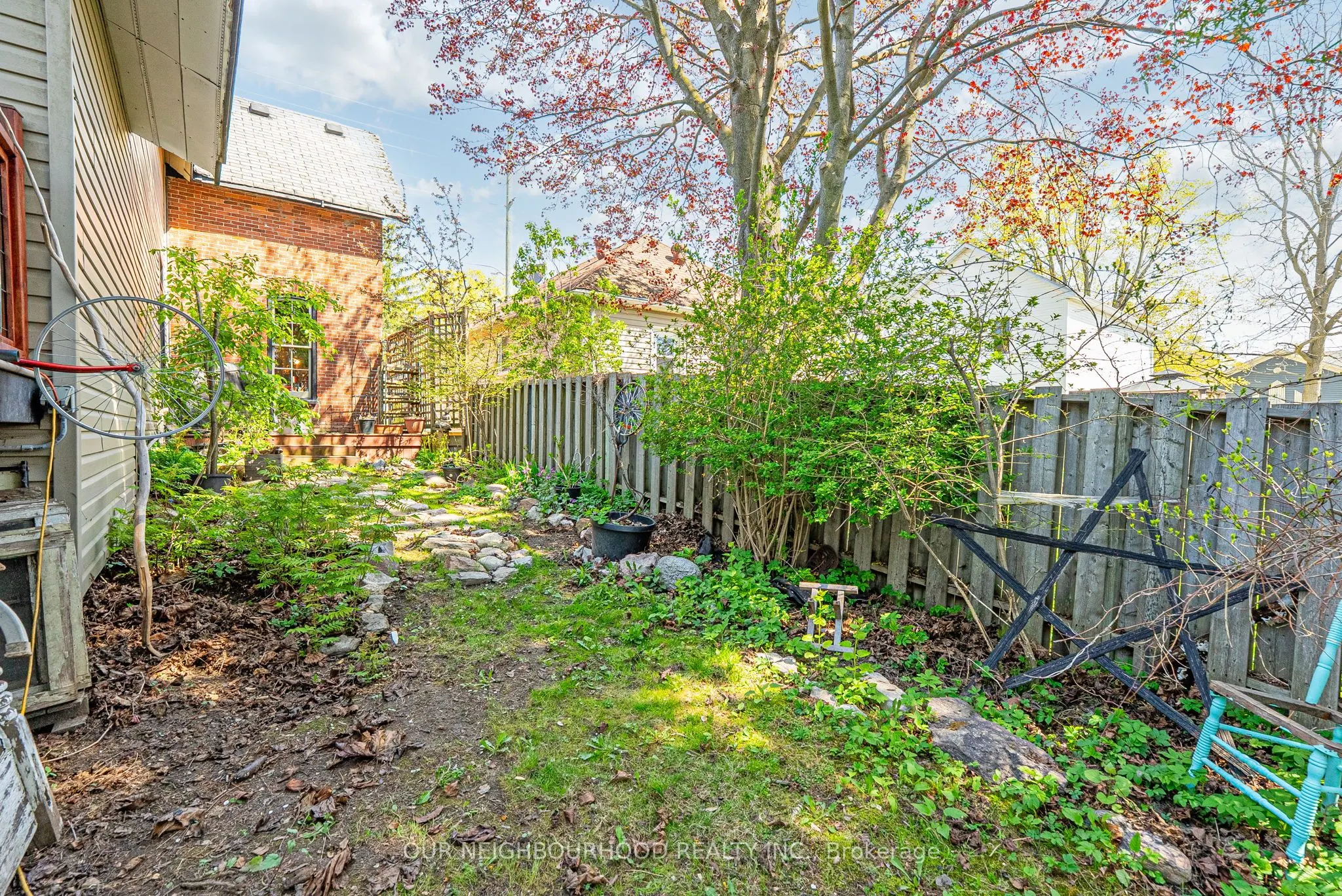 80 King Street E