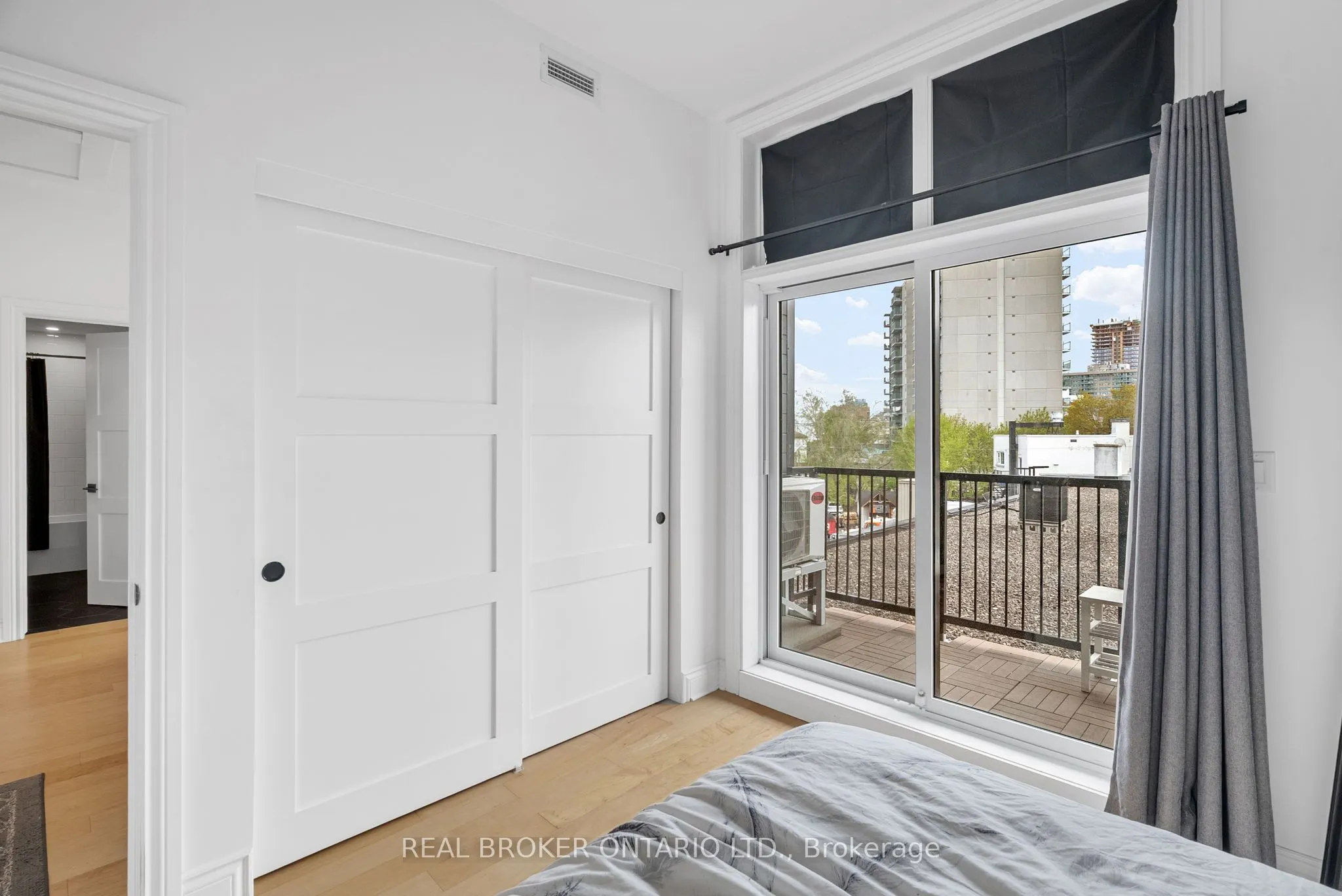 101 Pinhey Street #304