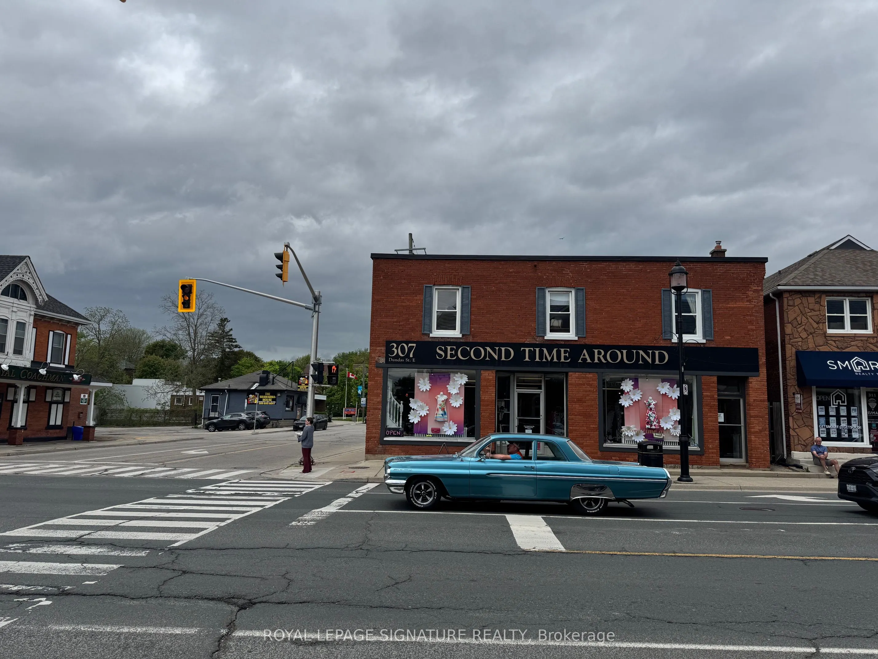 307-309 Dundas Street E, #3
