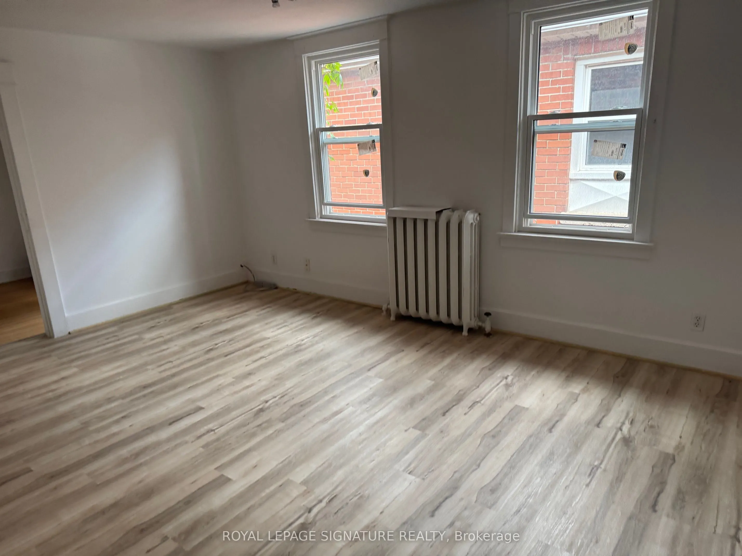 307-309 Dundas Street E, #3
