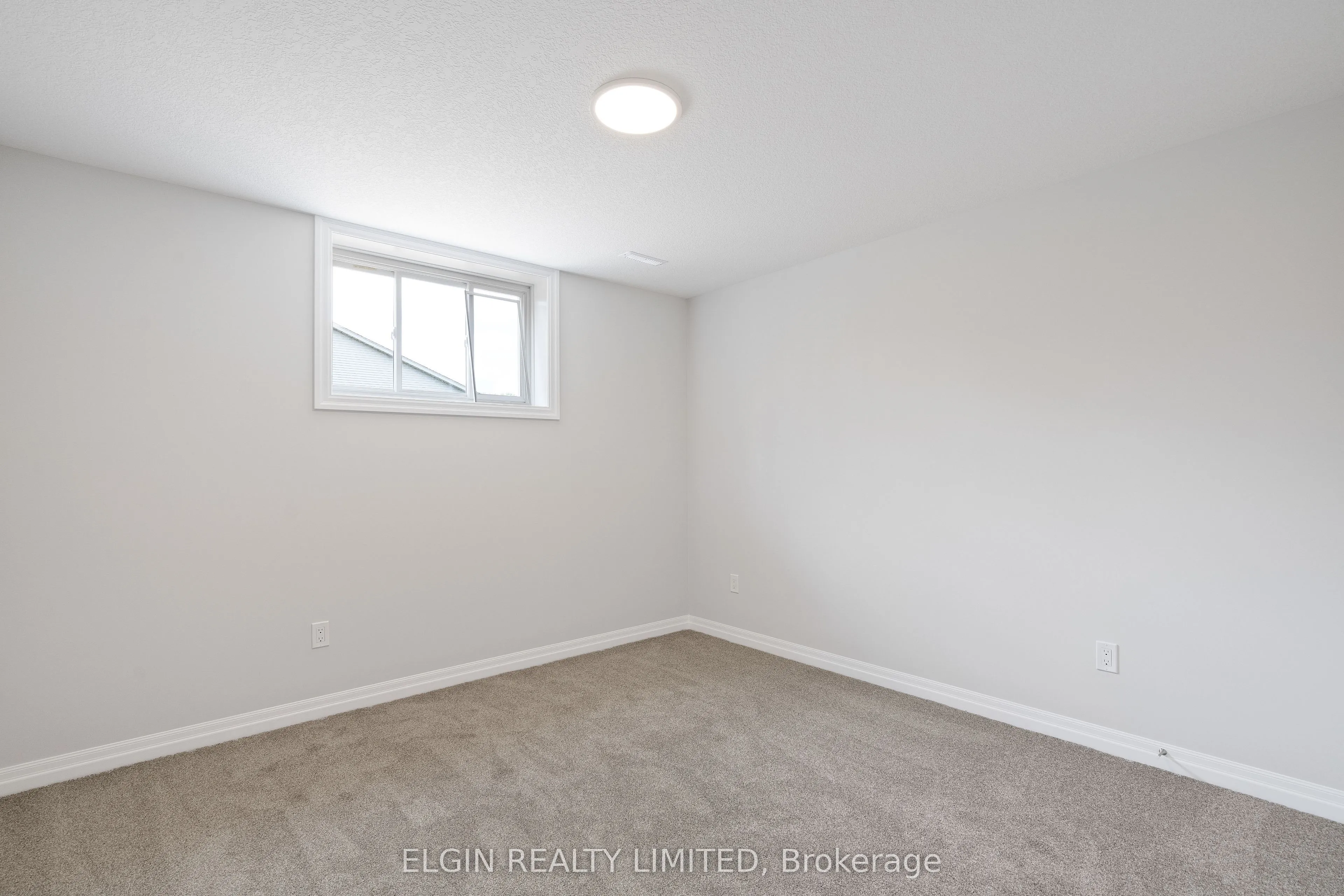 6 Hemlock Crescent