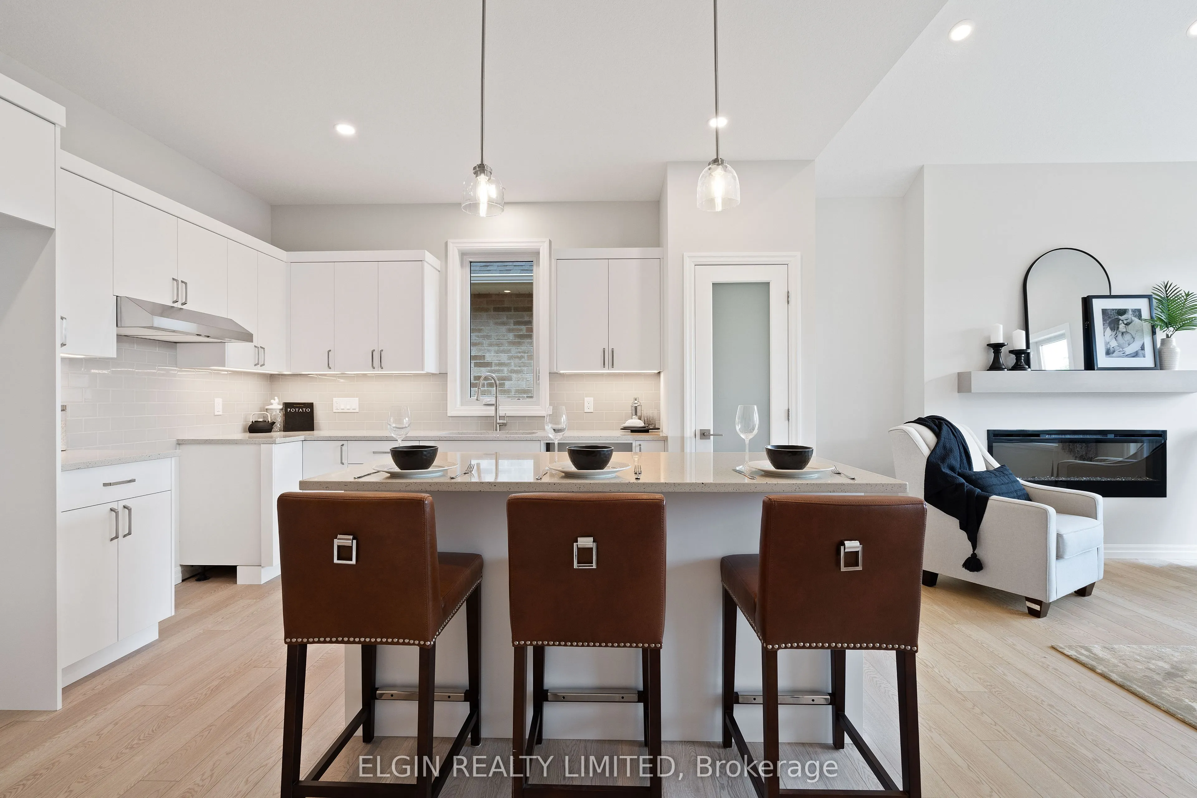 6 Hemlock Crescent