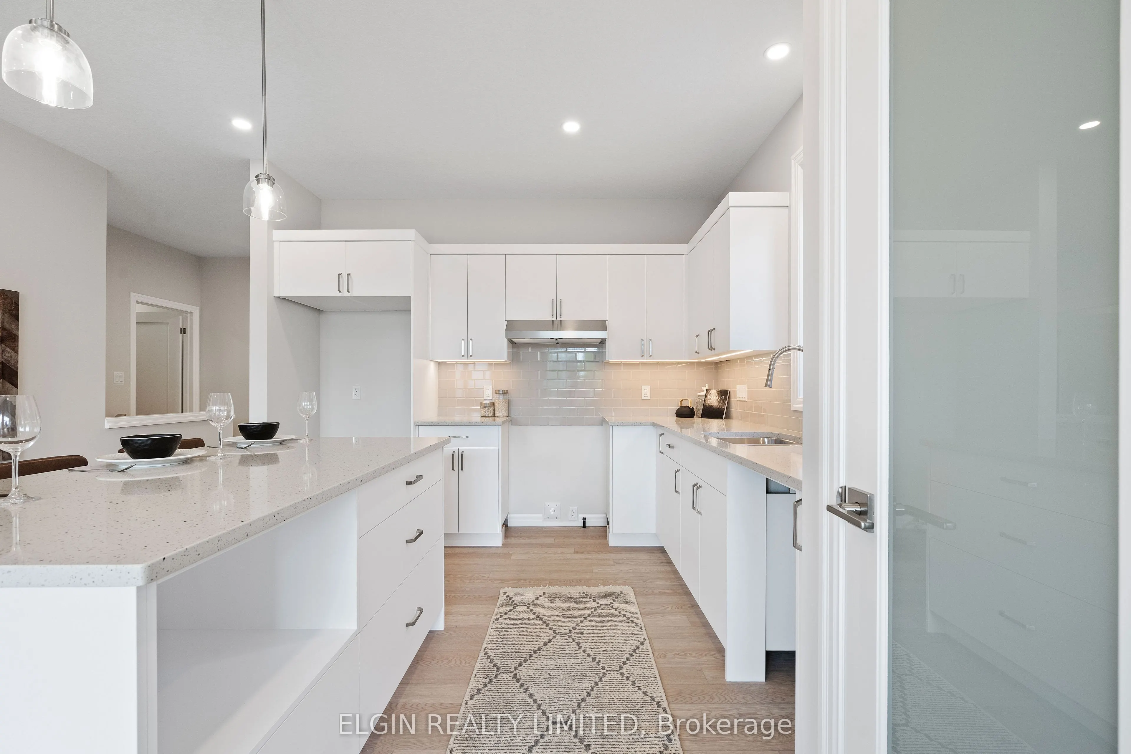 6 Hemlock Crescent