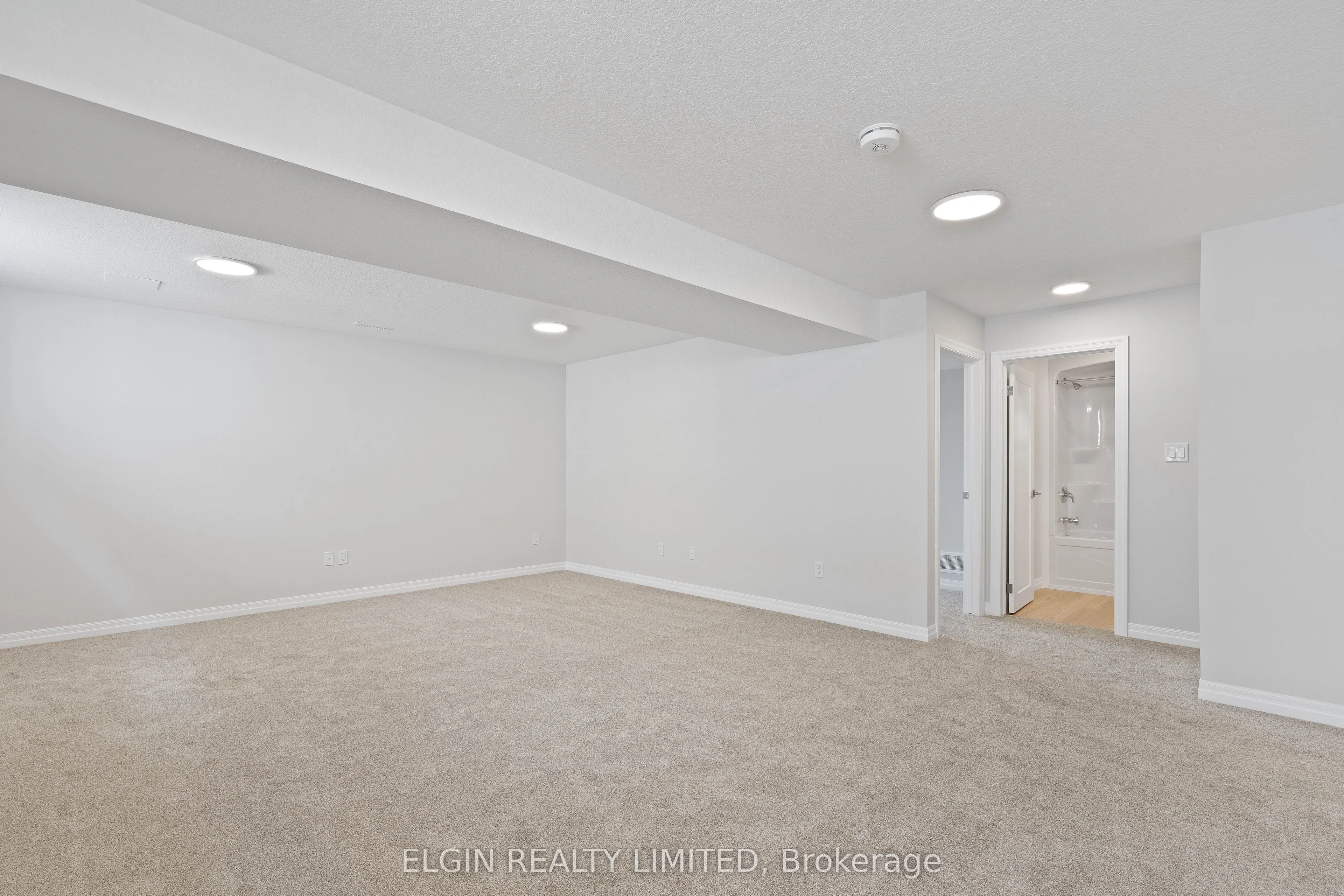 6 Hemlock Crescent