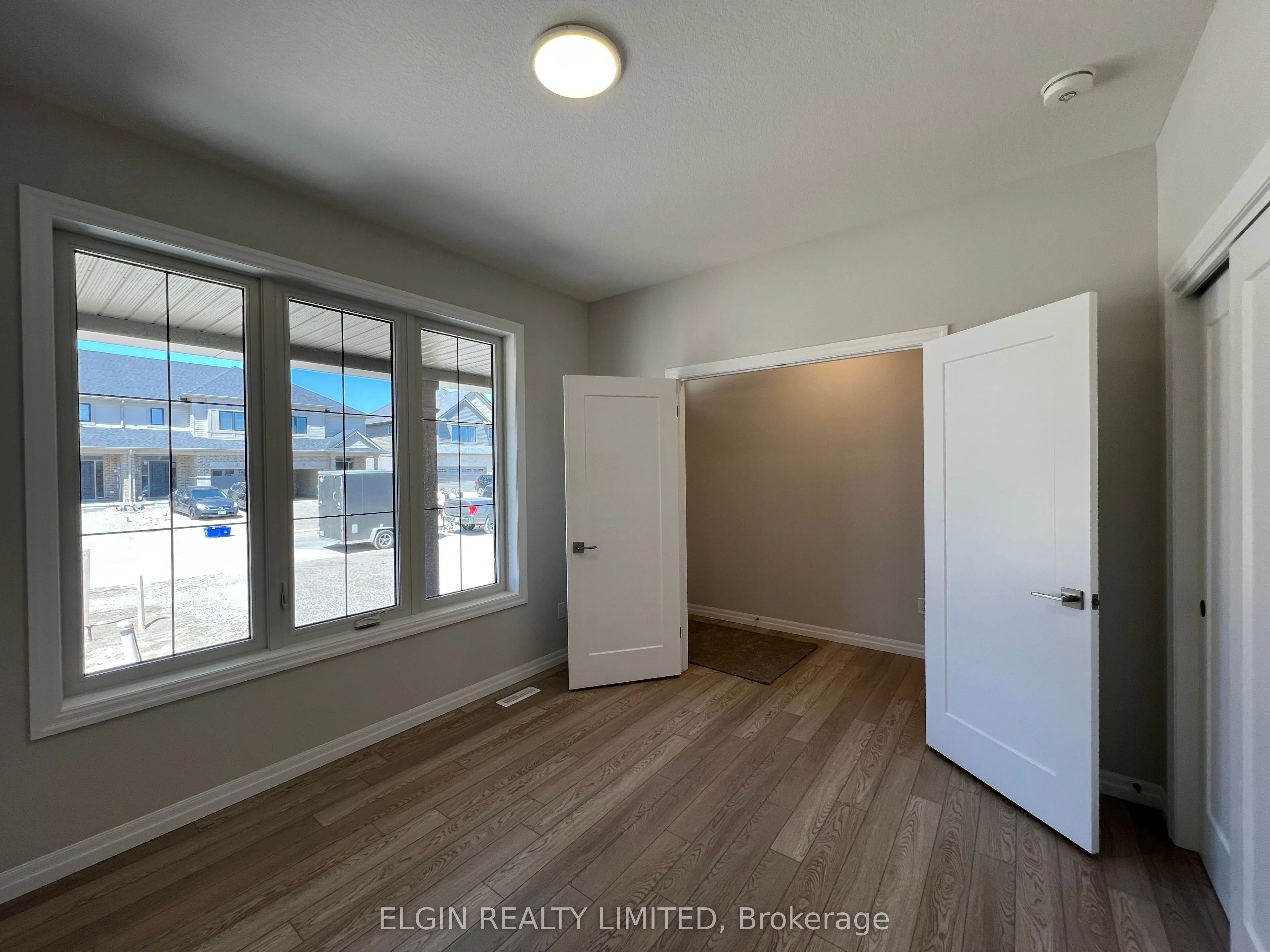 8 Hemlock Crescent