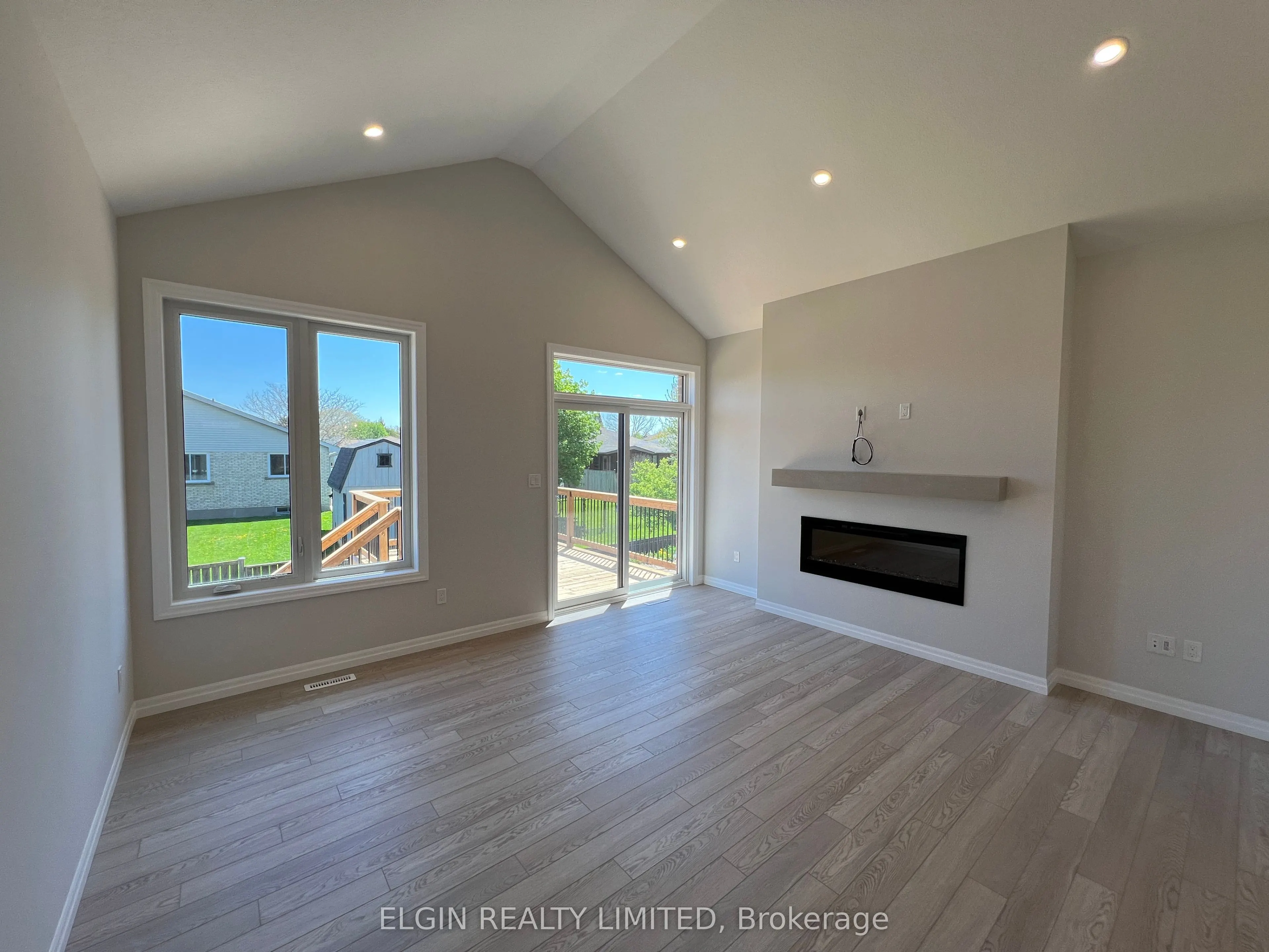 8 Hemlock Crescent