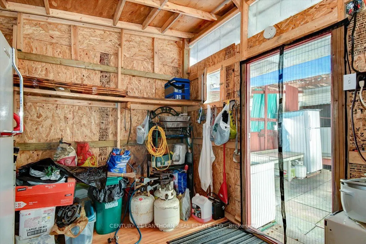 54 Beach Road