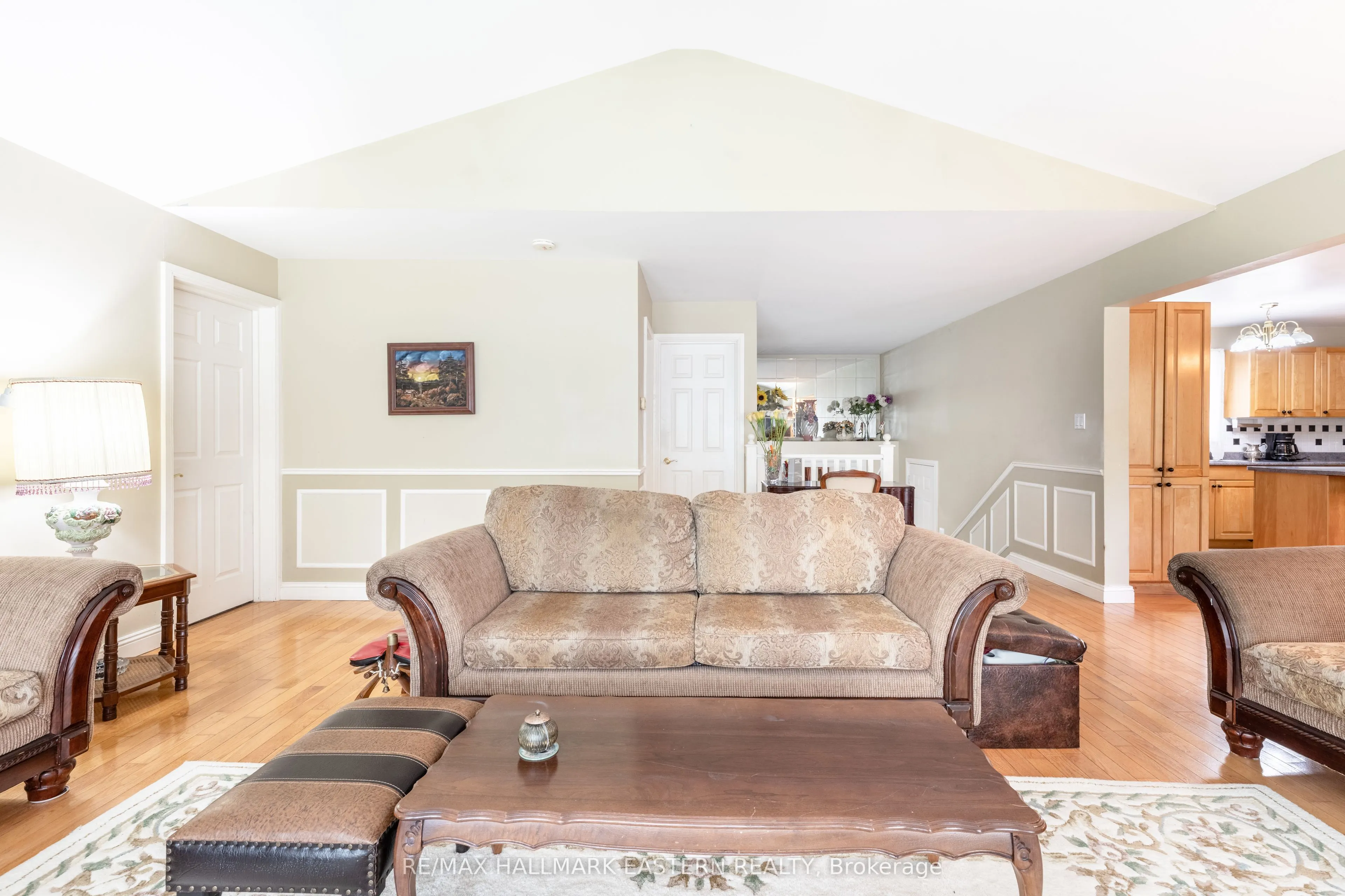 28 Woodlawn Drive