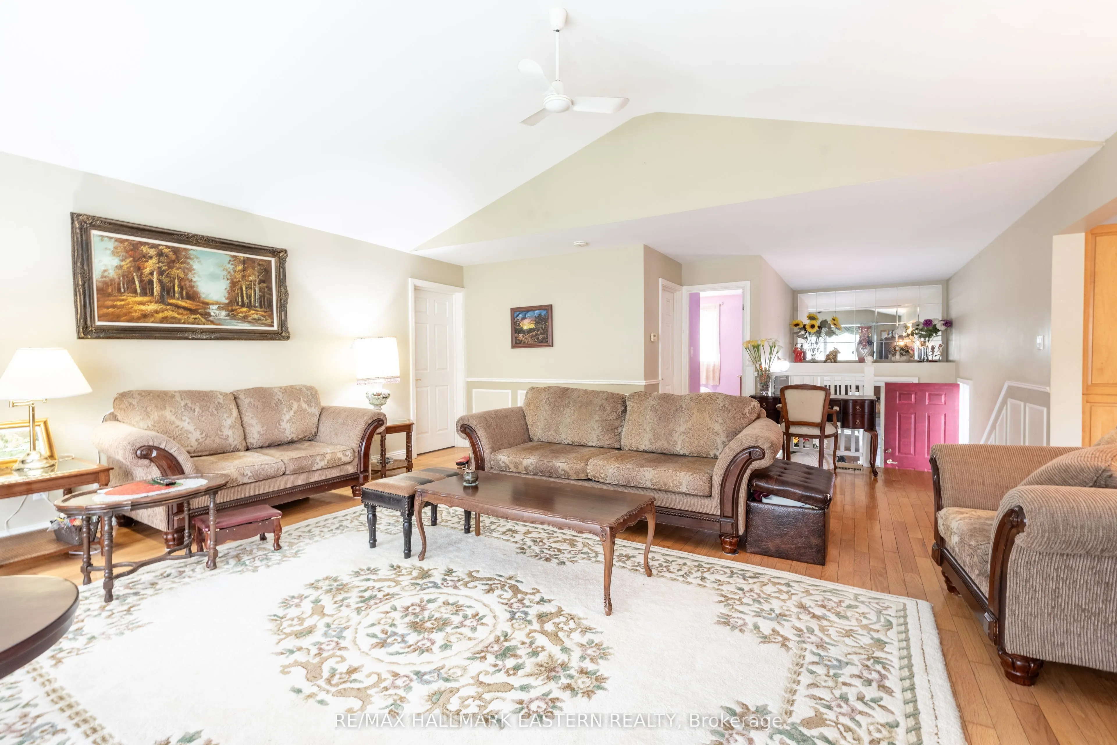 28 Woodlawn Drive