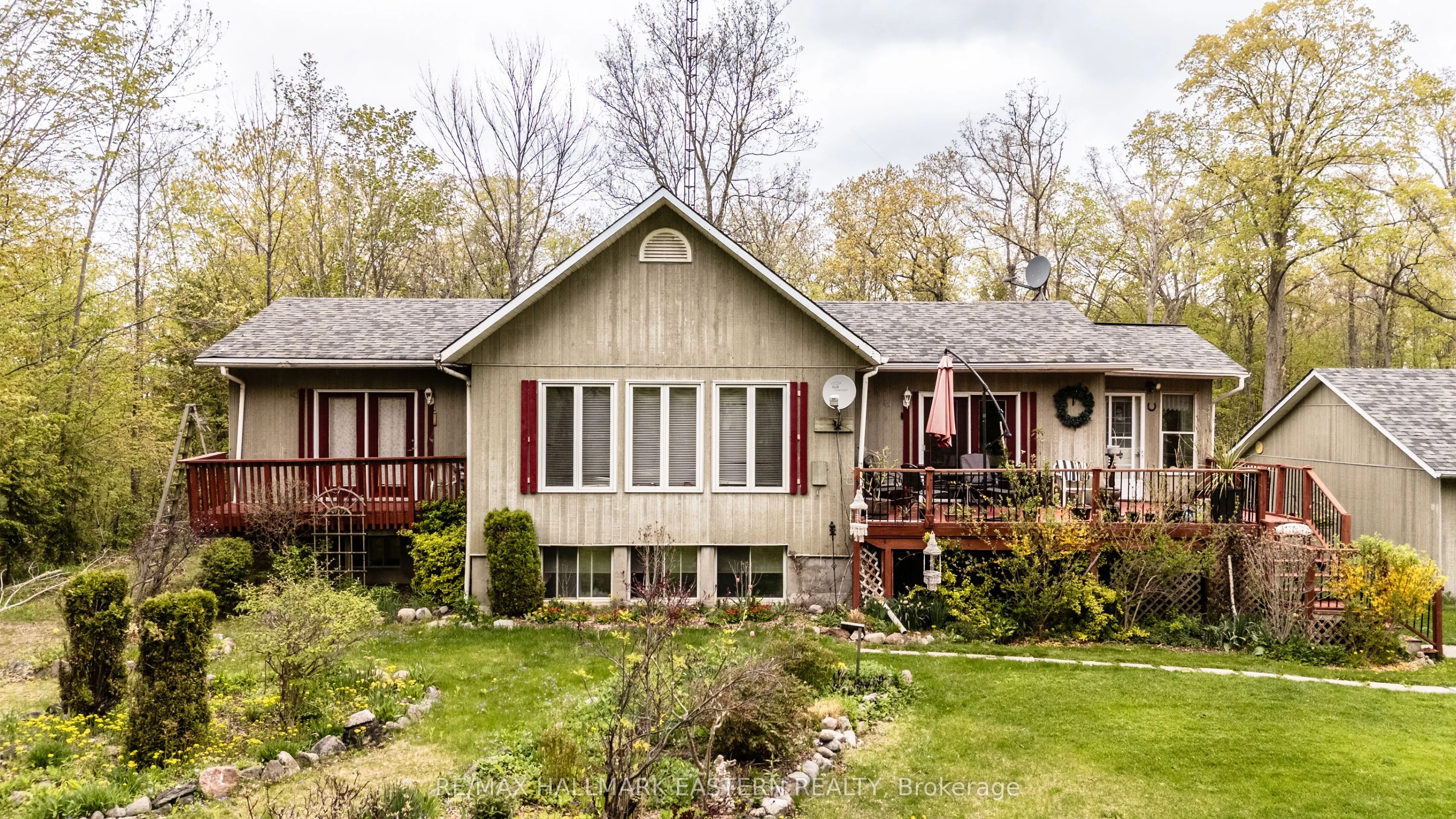 28 Woodlawn Drive