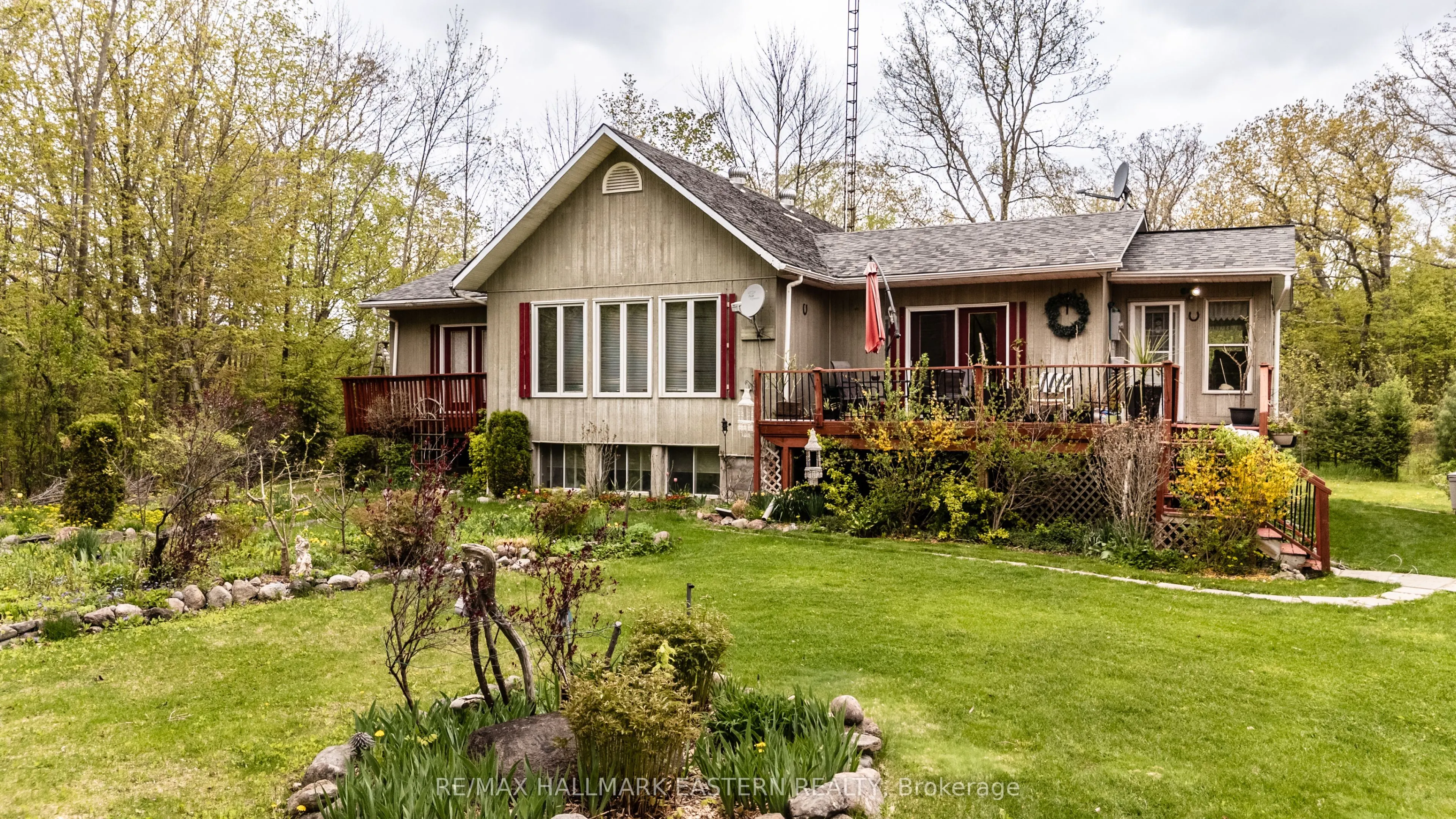 28 Woodlawn Drive