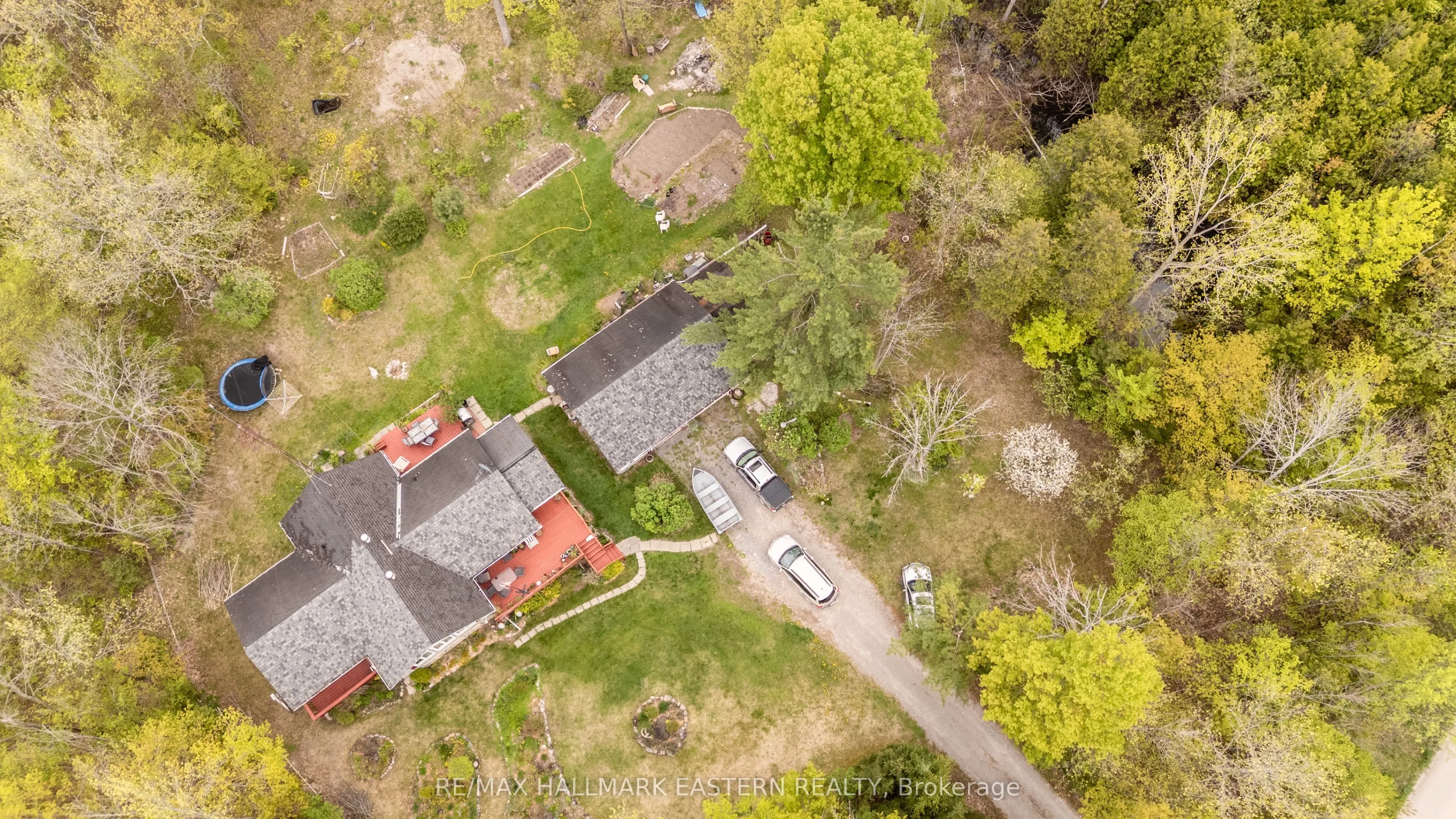 28 Woodlawn Drive