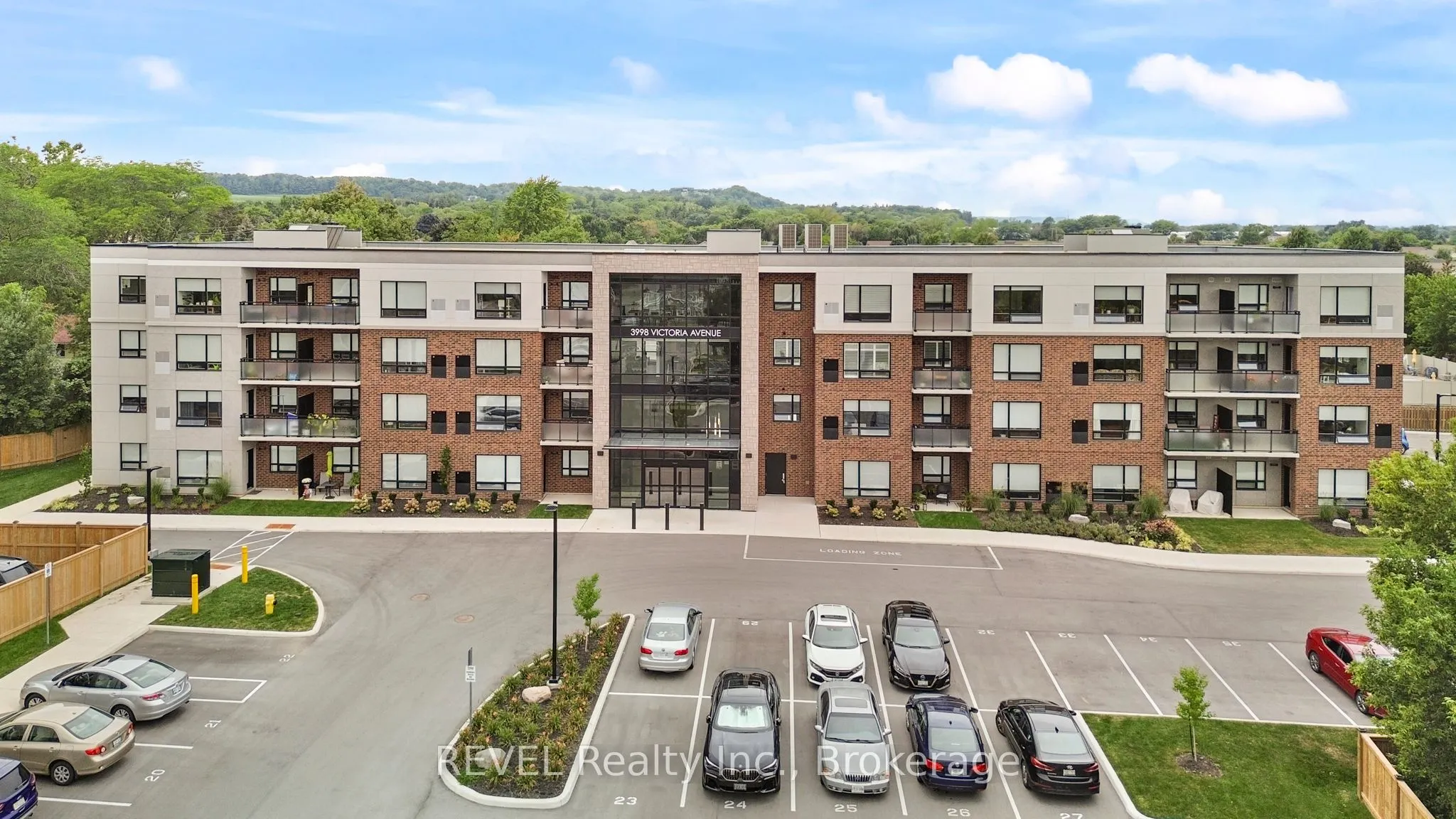 3998 Victoria Avenue, #106