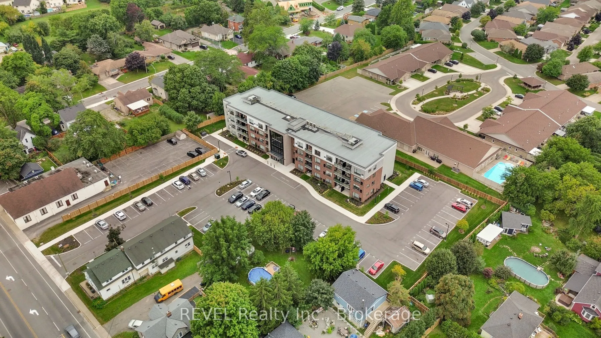 3998 Victoria Avenue, #106