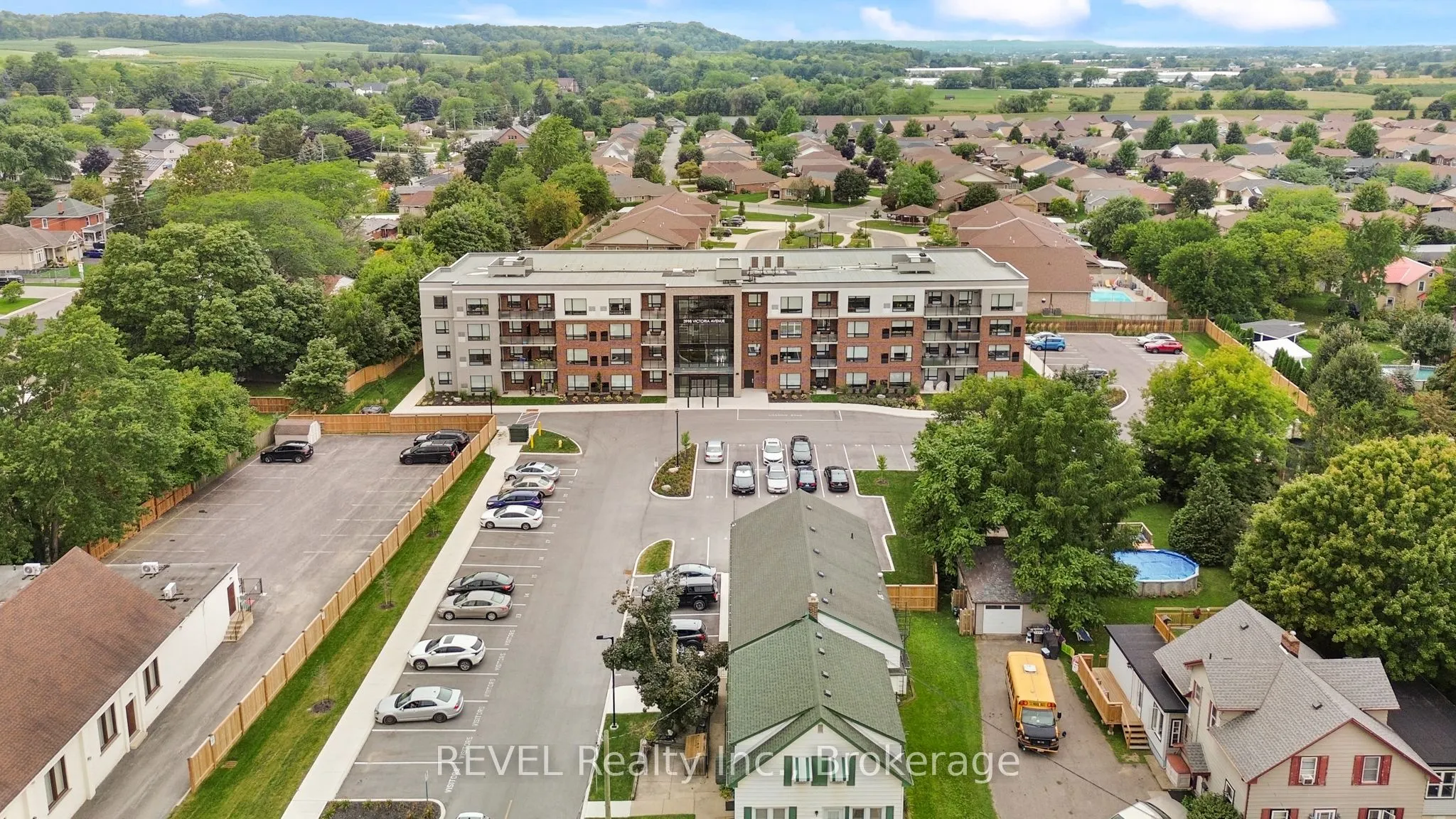 3998 Victoria Avenue, #106