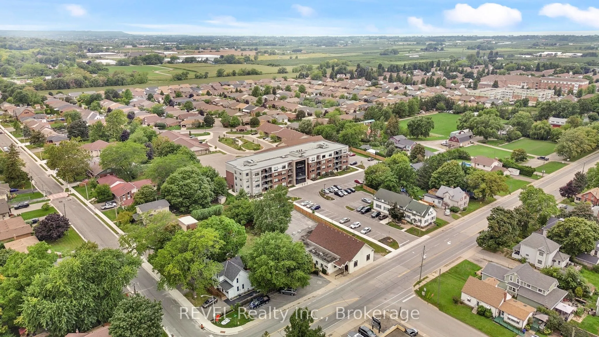 3998 Victoria Avenue, #106