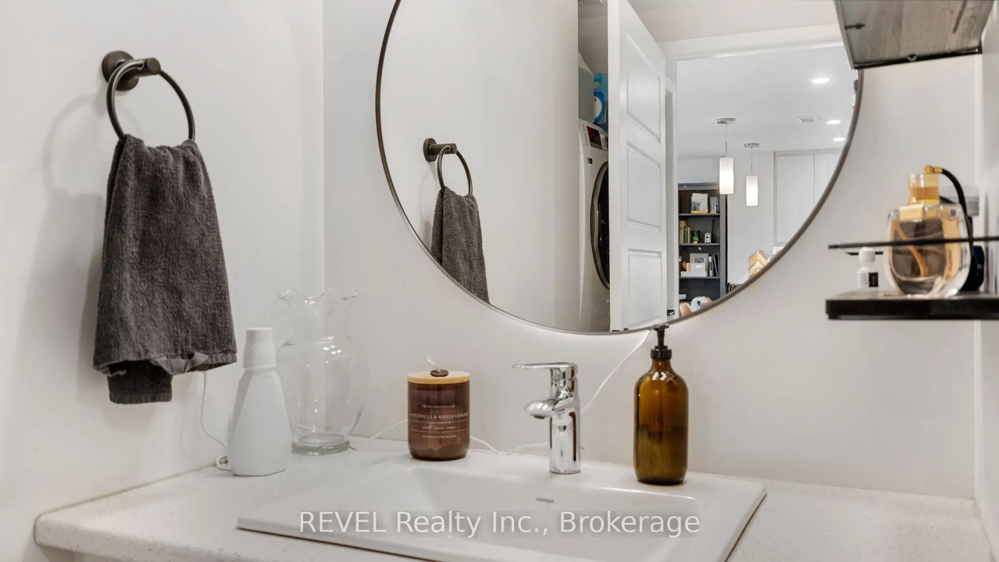 3998 Victoria Avenue, #106