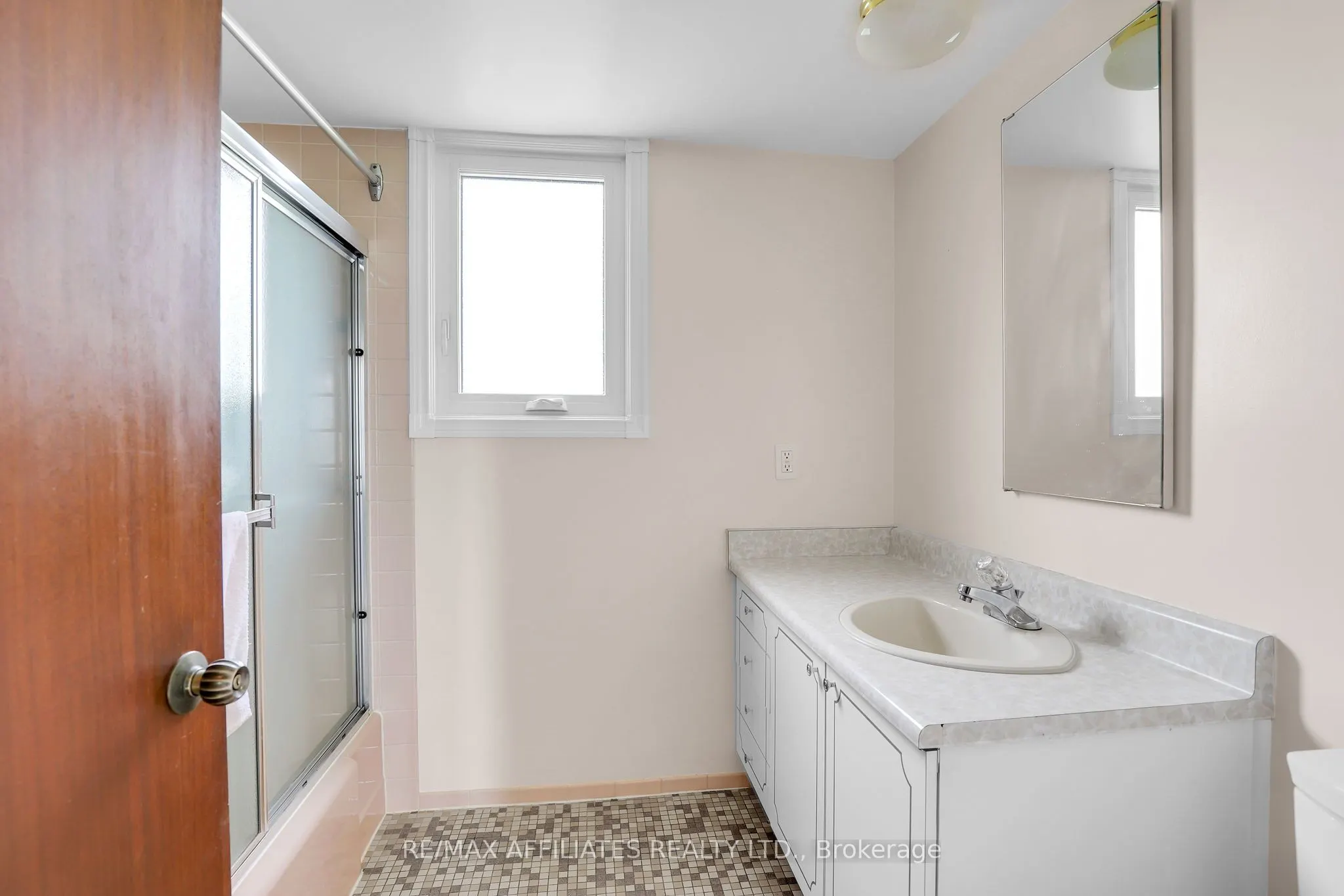 1323 Fernwood Drive
