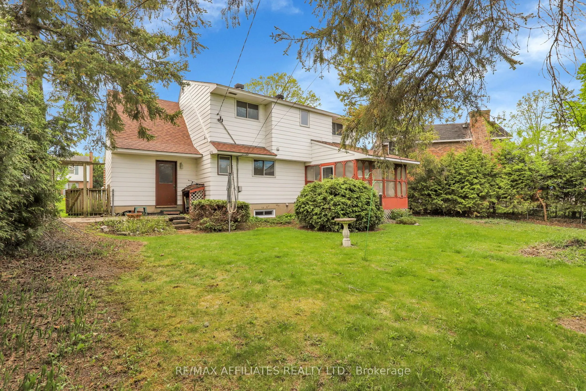 1323 Fernwood Drive