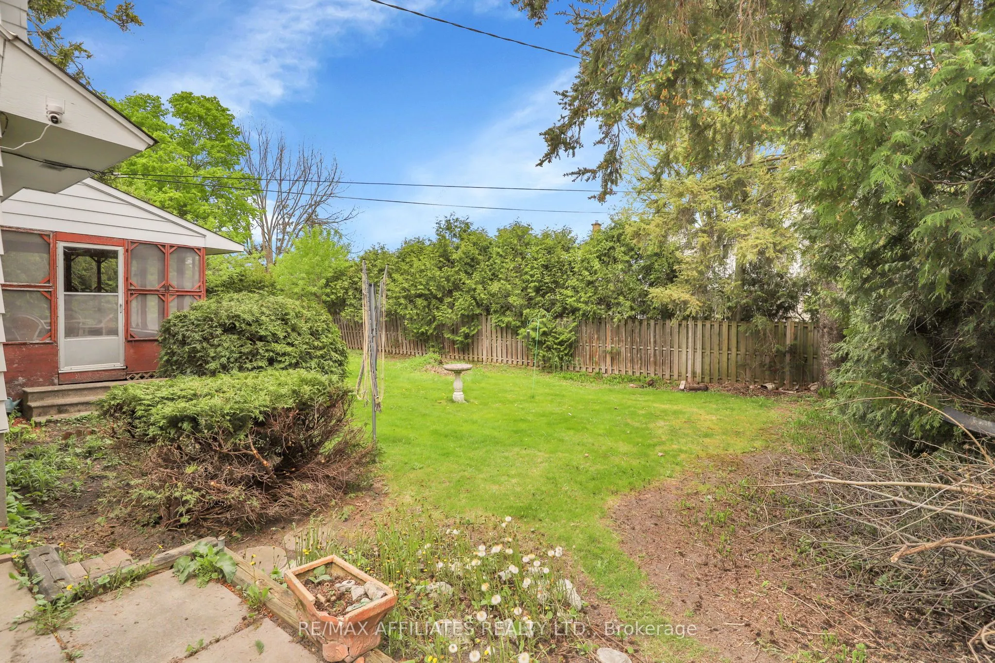 1323 Fernwood Drive