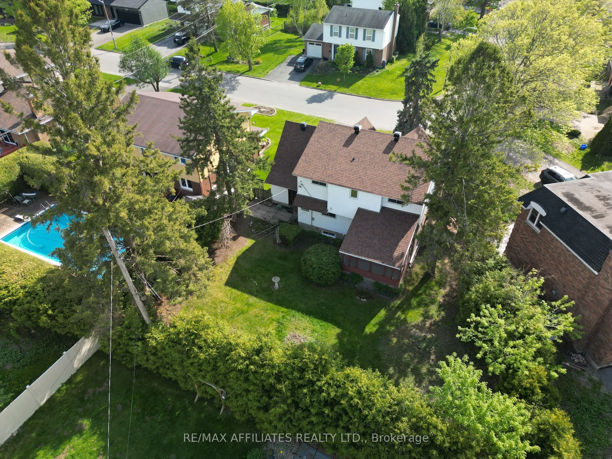 1323 Fernwood Drive