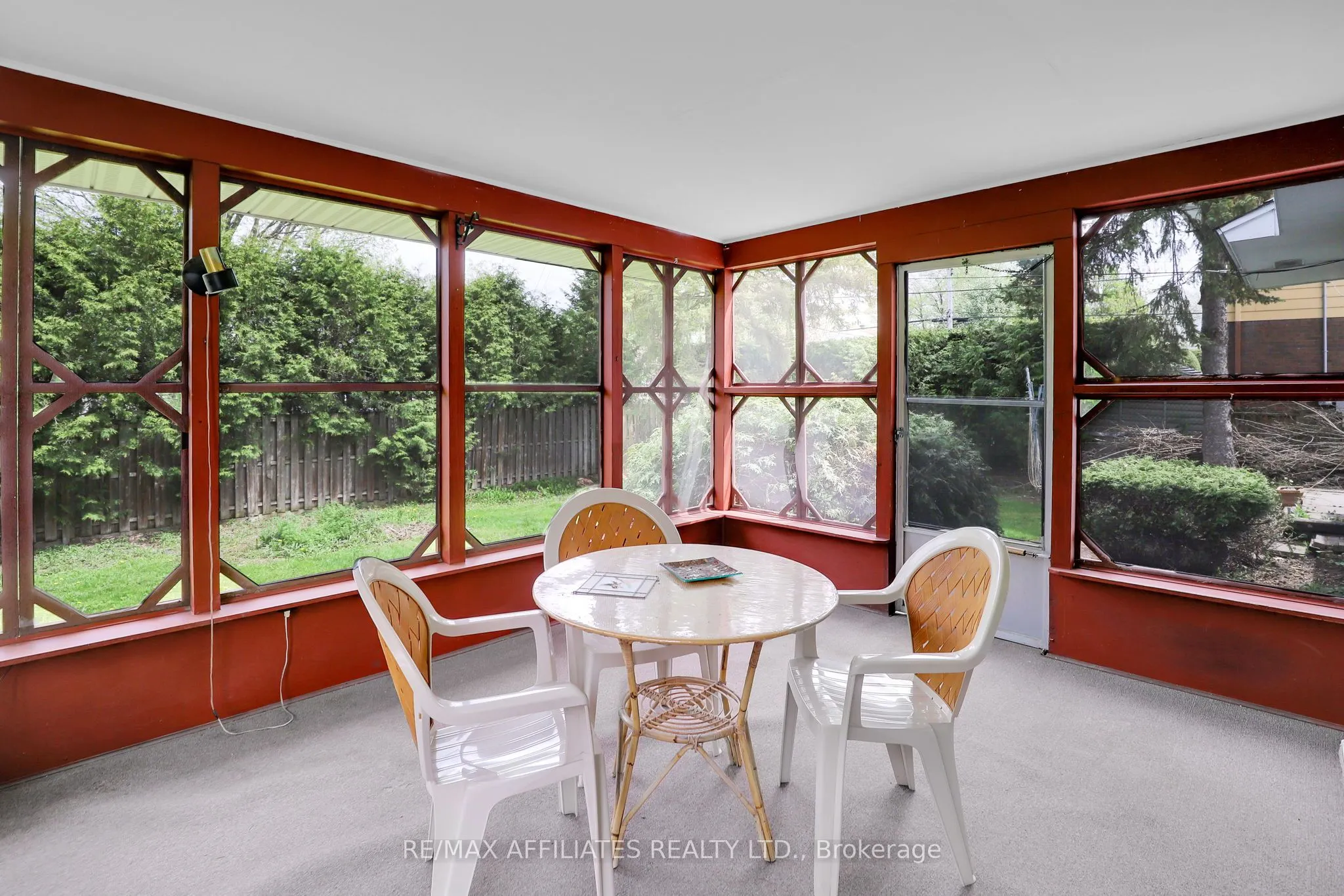 1323 Fernwood Drive