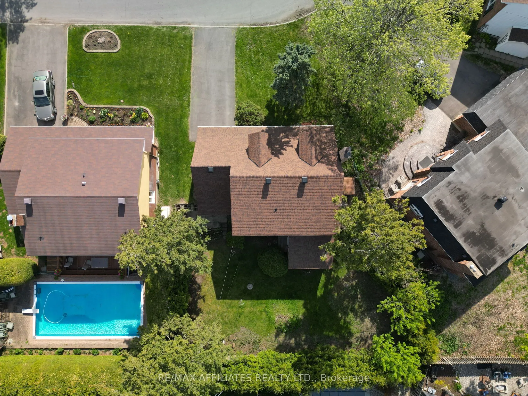 1323 Fernwood Drive