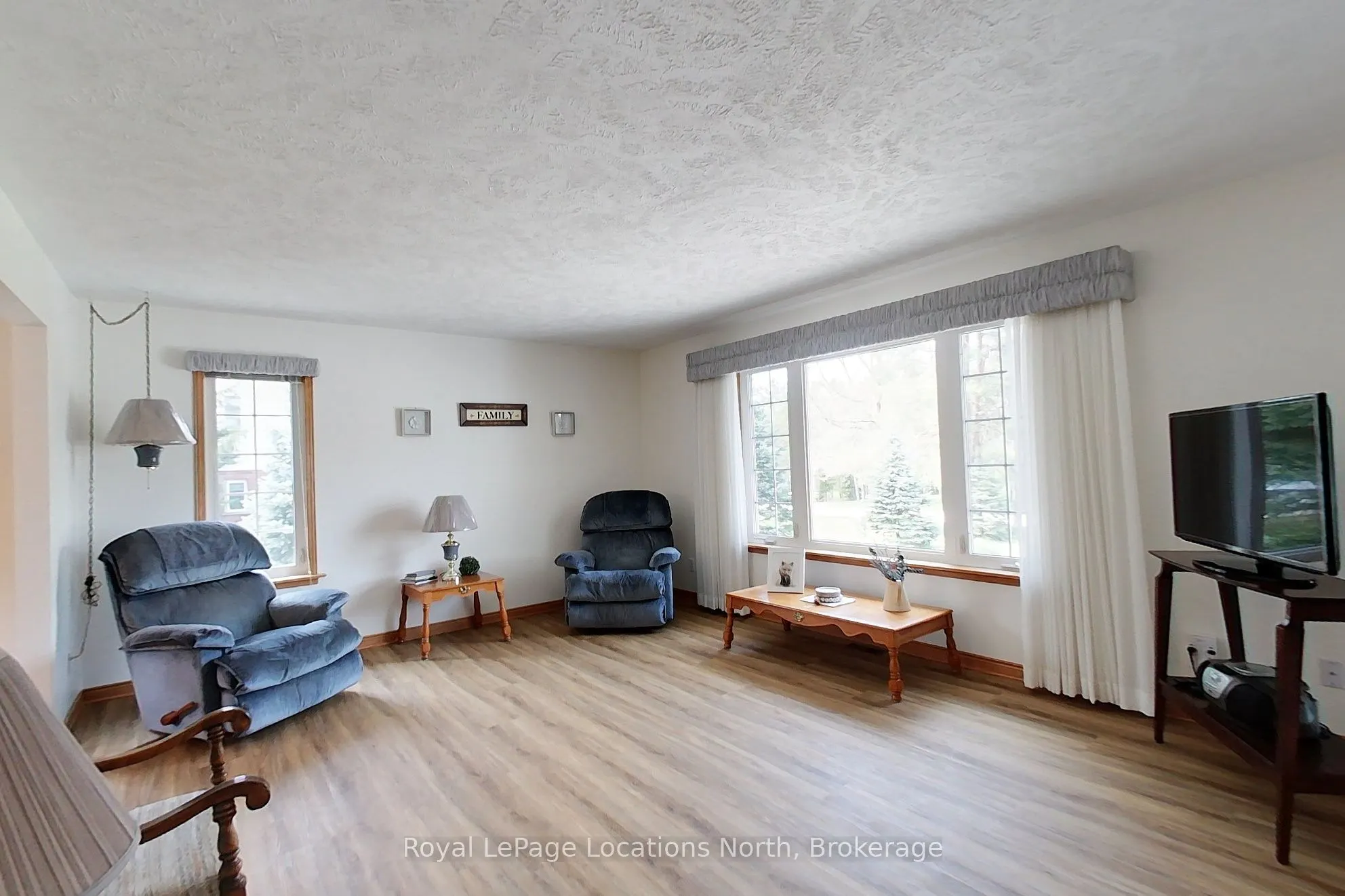 30 Pine Tree Drive