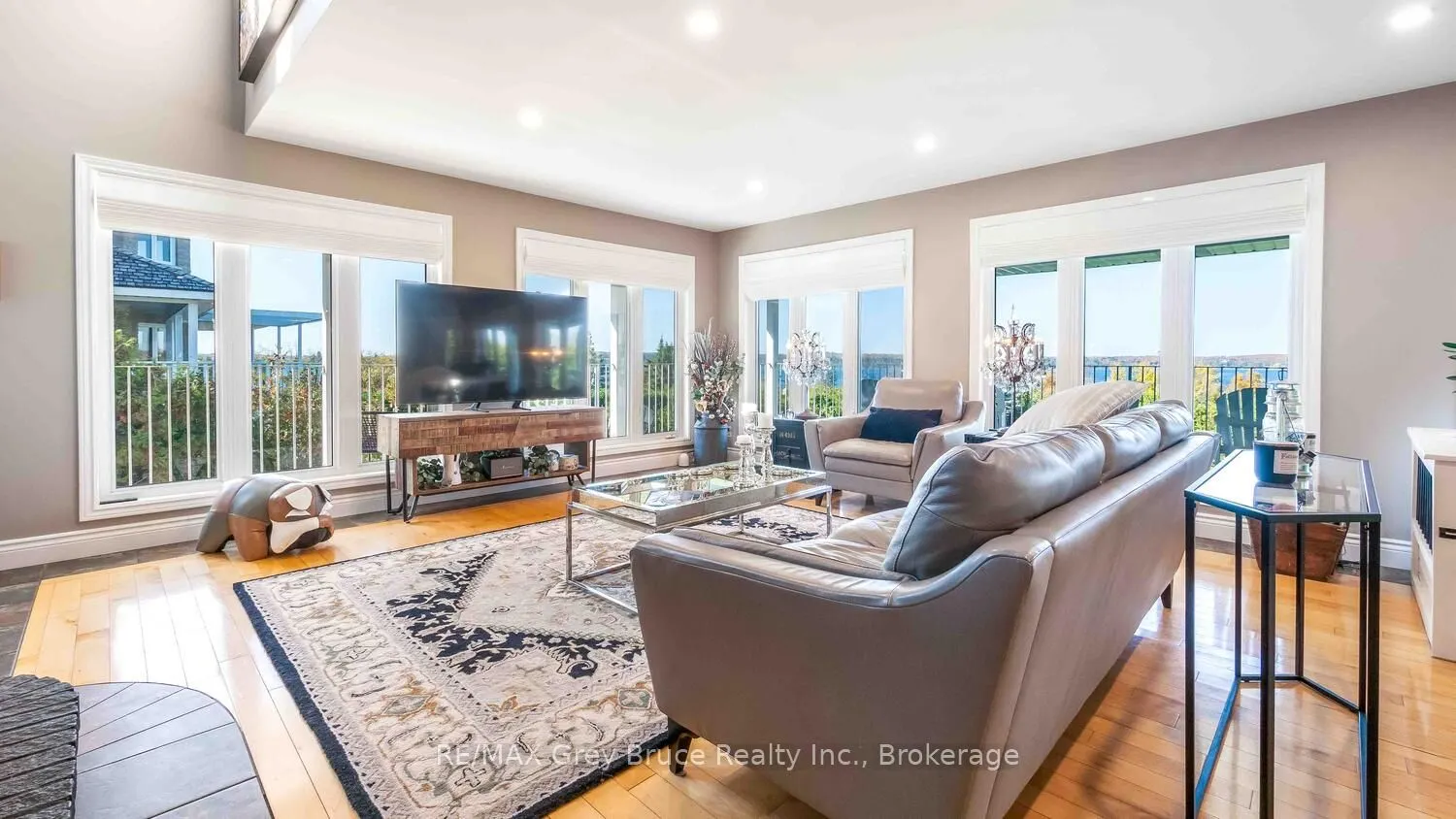151 Grandore Street W