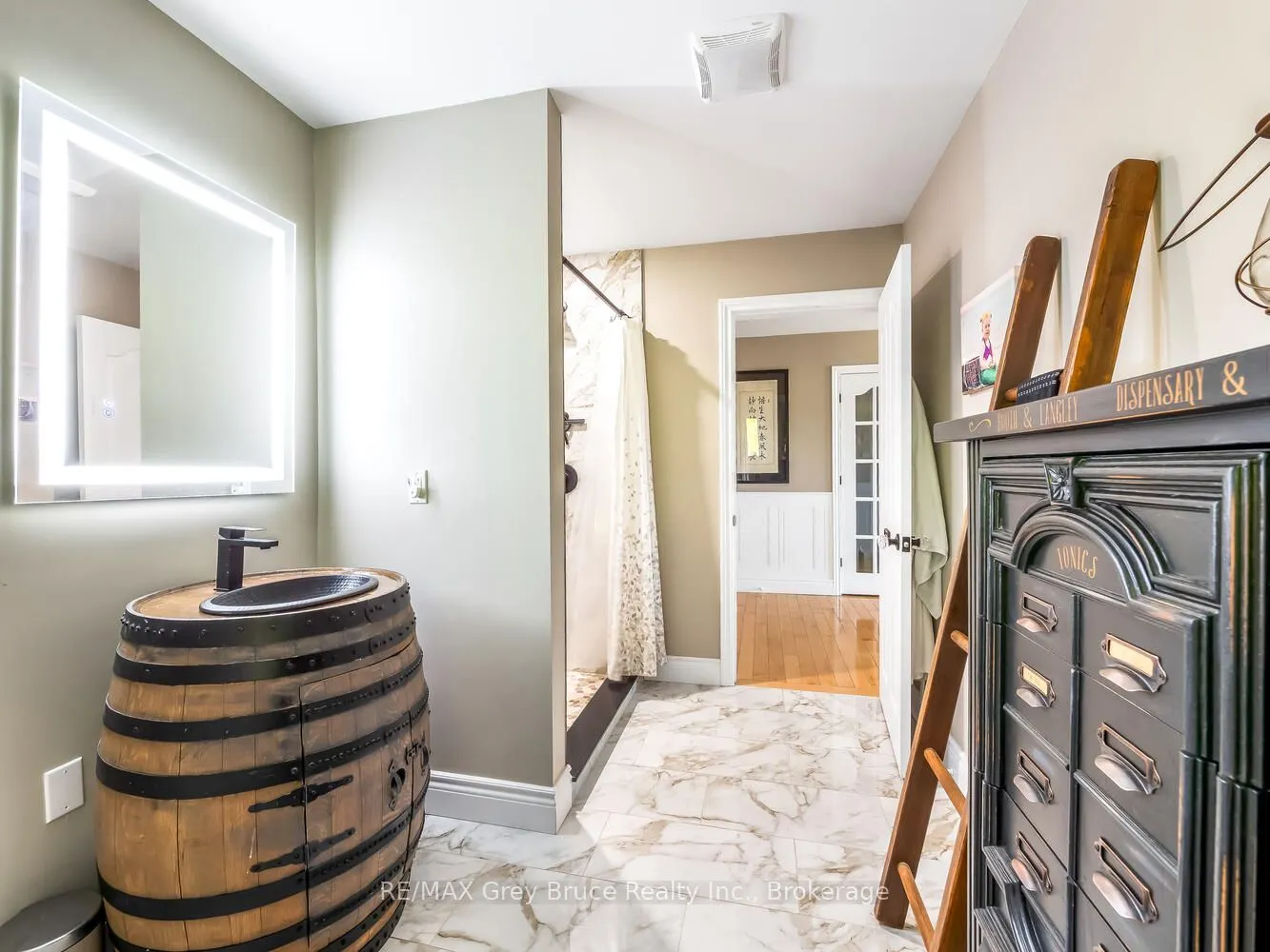 151 Grandore Street W