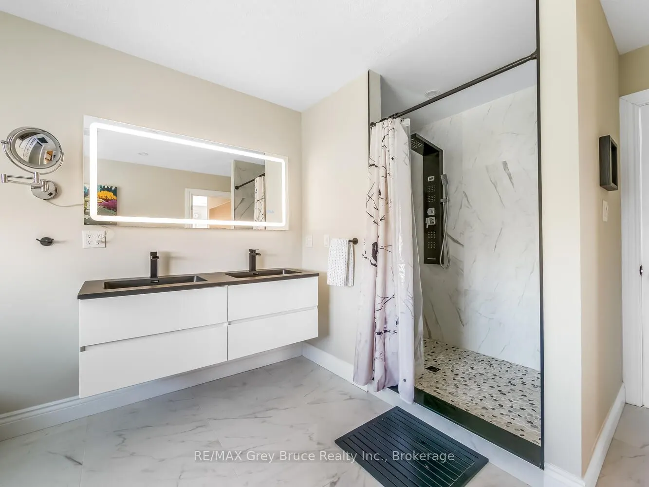 151 Grandore Street W