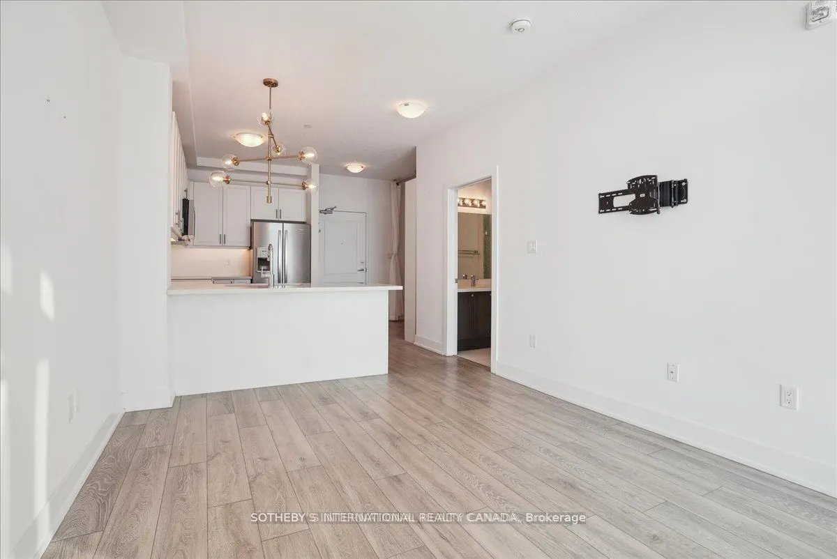 101 Shoreview Place #633
