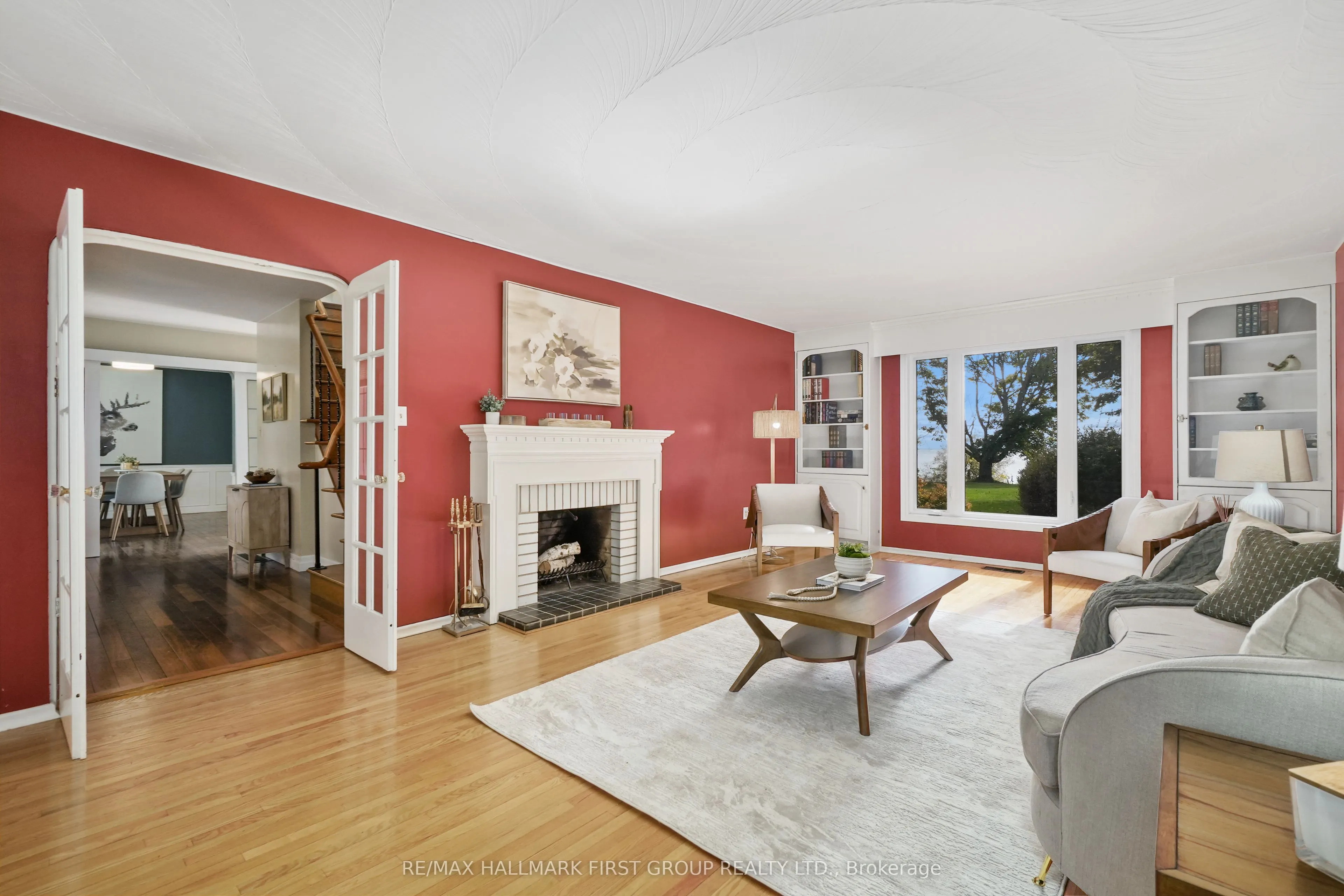 401 Lakeshore Drive