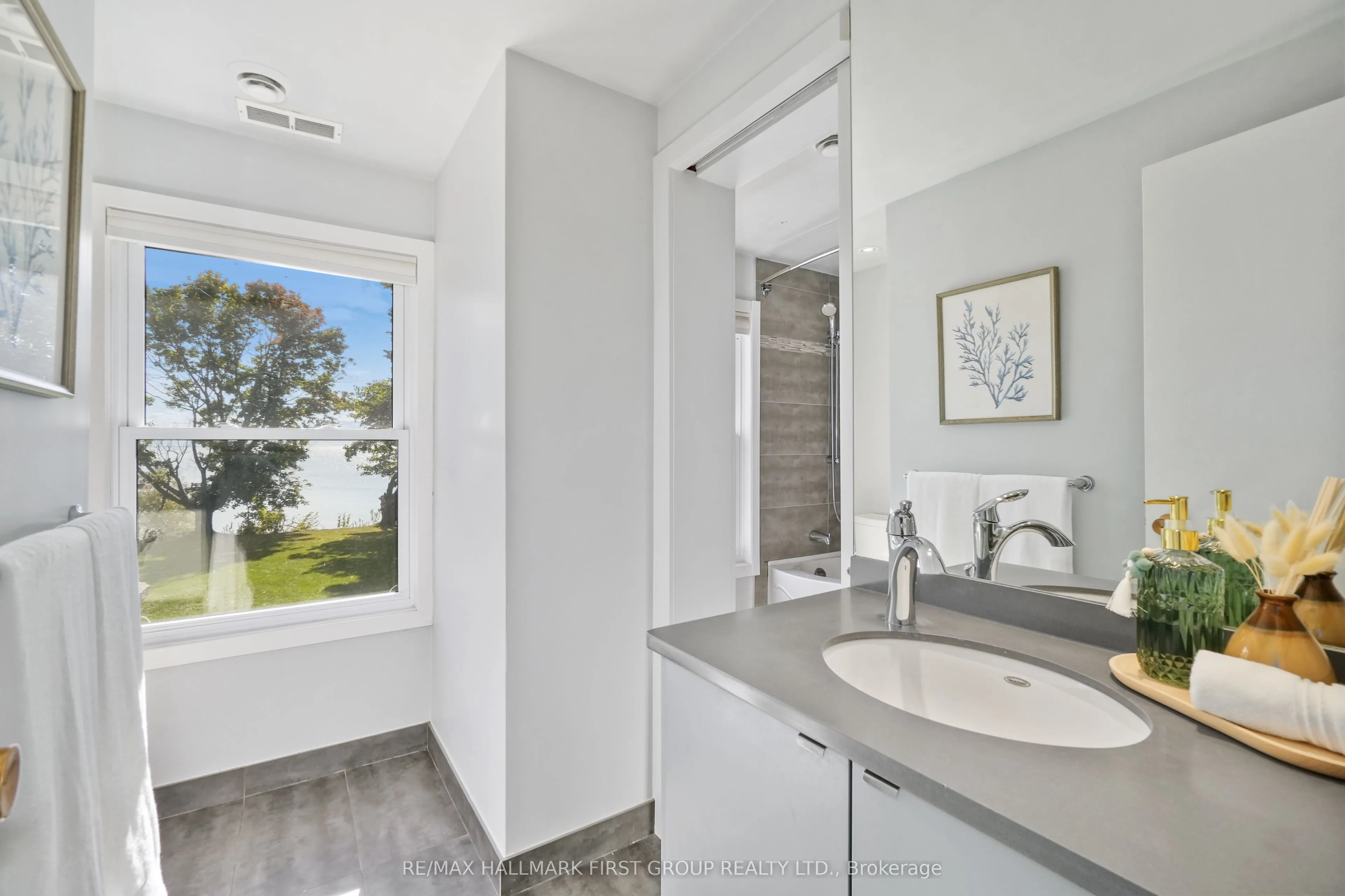 401 Lakeshore Drive