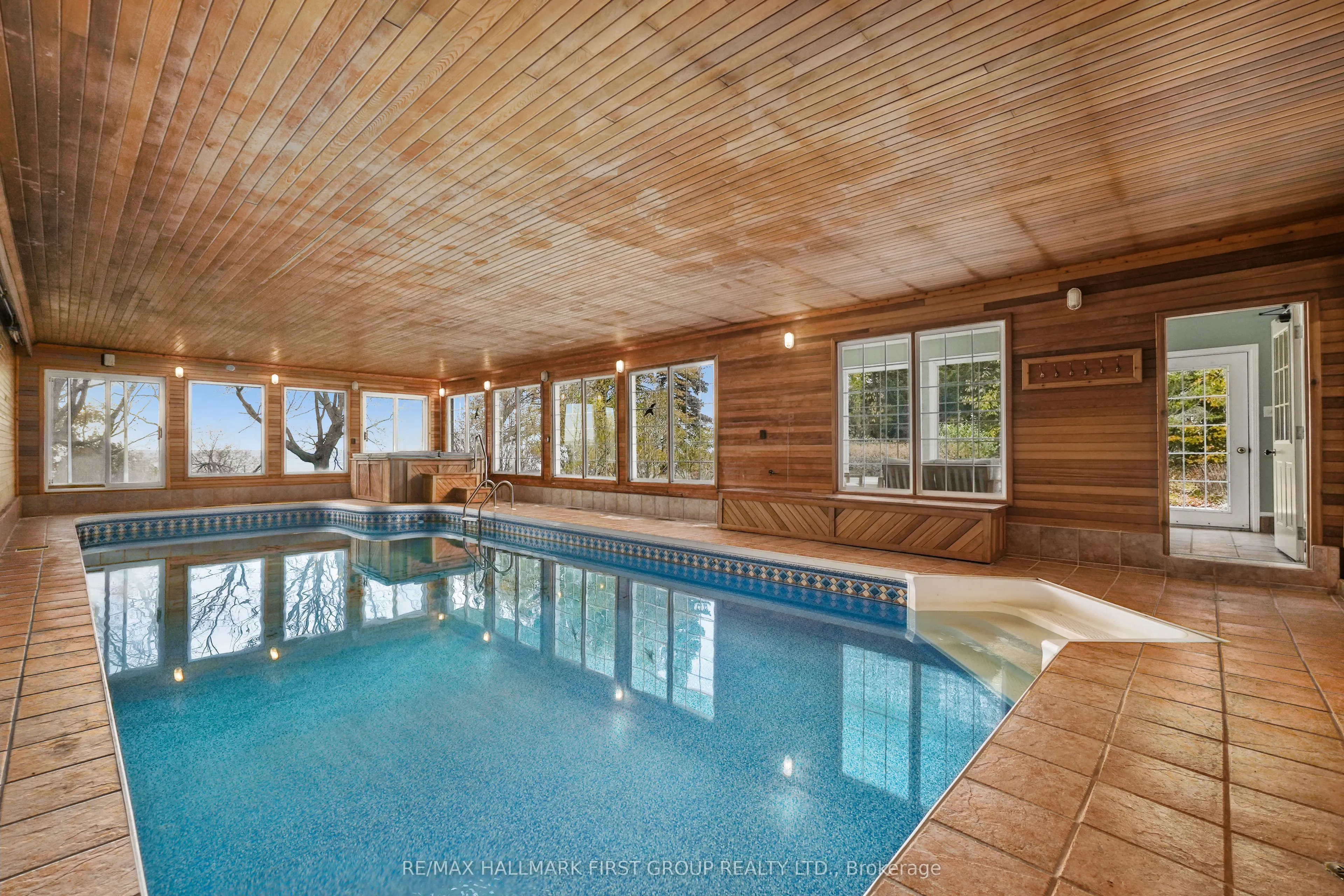 401 Lakeshore Drive