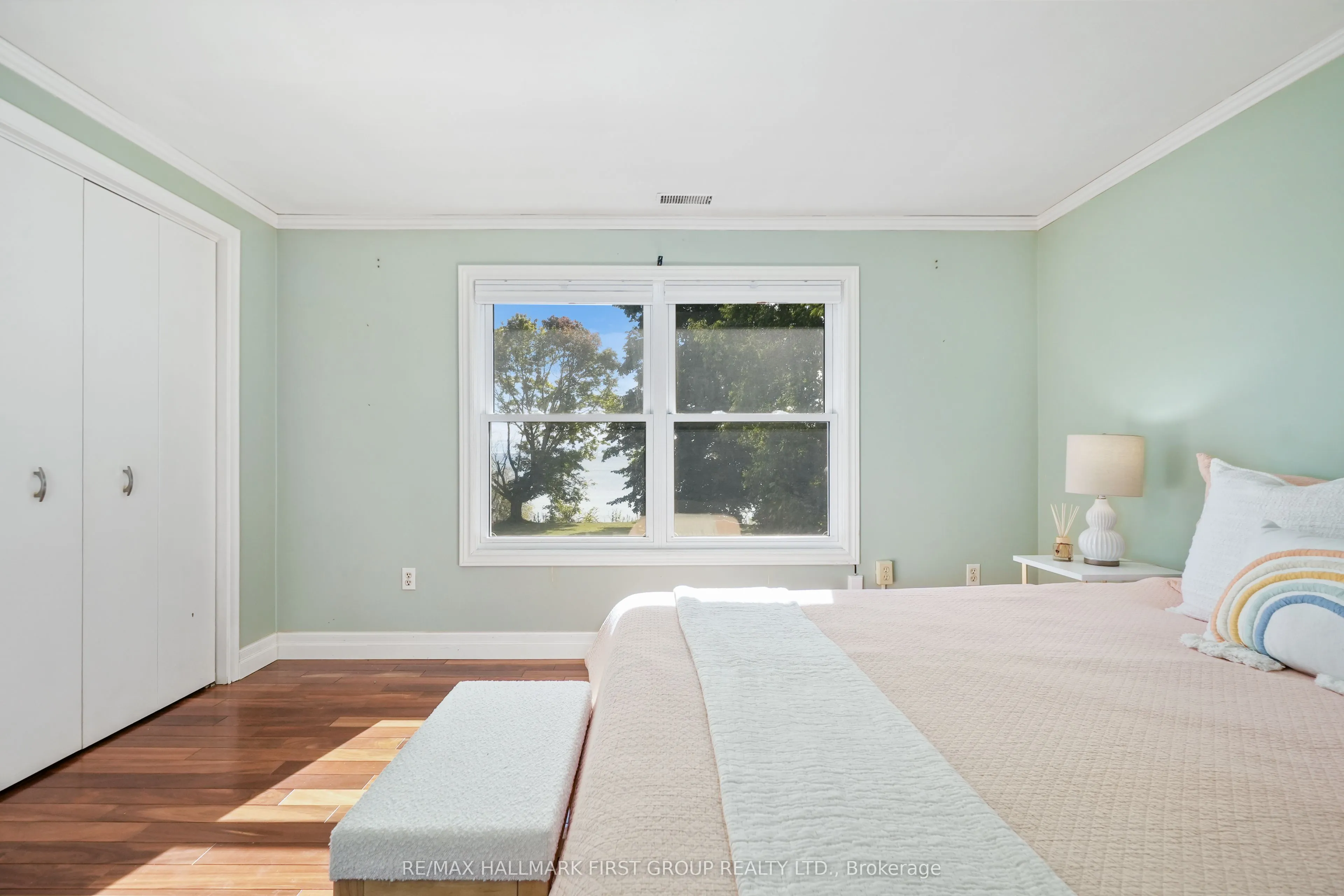 401 Lakeshore Drive